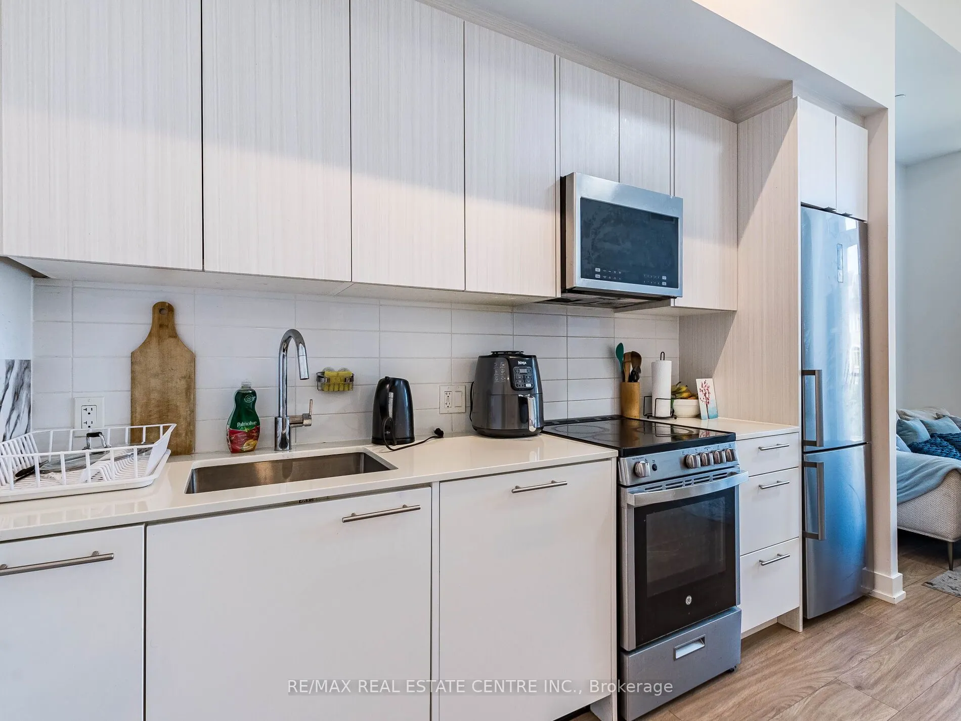 215 VETERANS Drive, #211