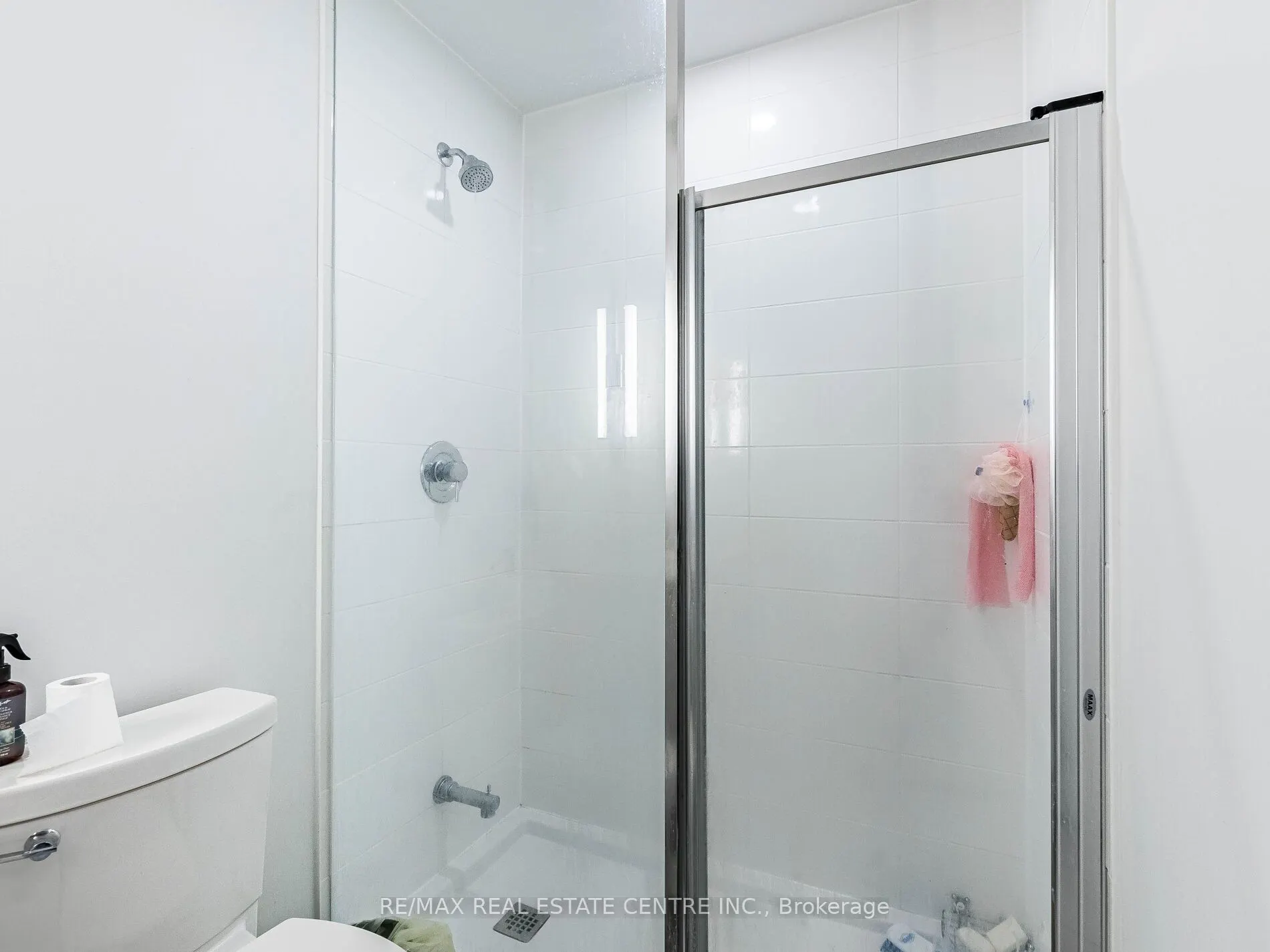 215 VETERANS Drive, #211