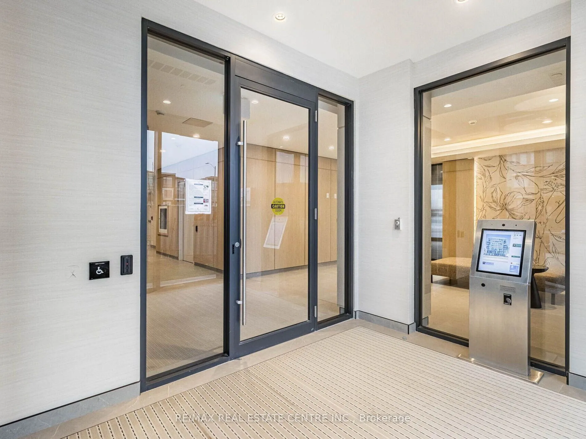 215 VETERANS Drive, #211