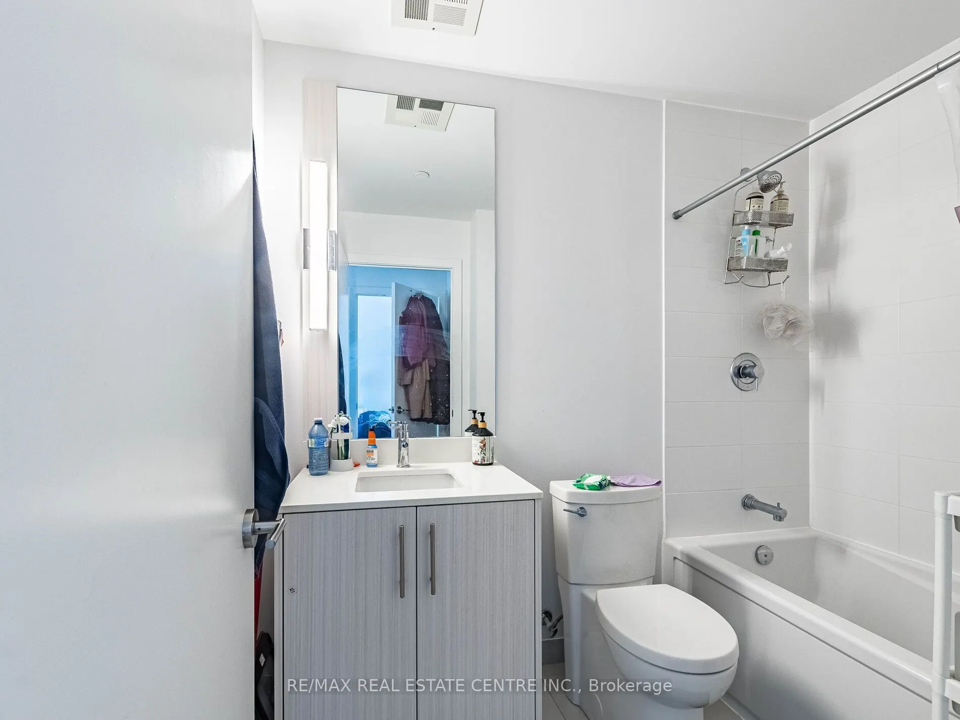 215 VETERANS Drive, #211