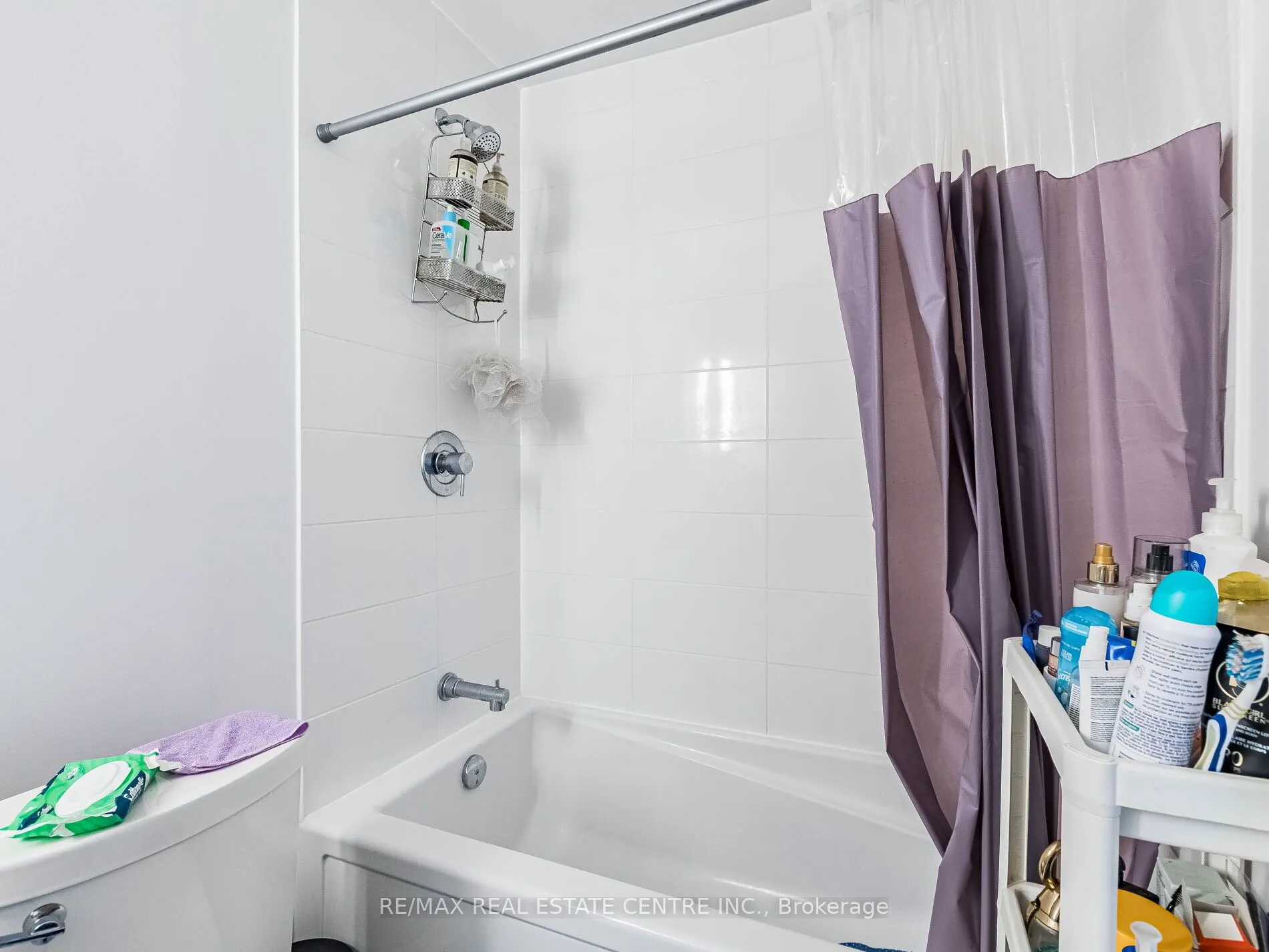 215 VETERANS Drive, #211