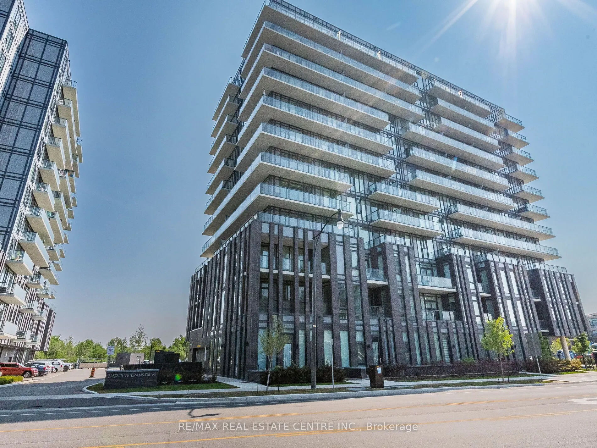 215 VETERANS Drive, #211