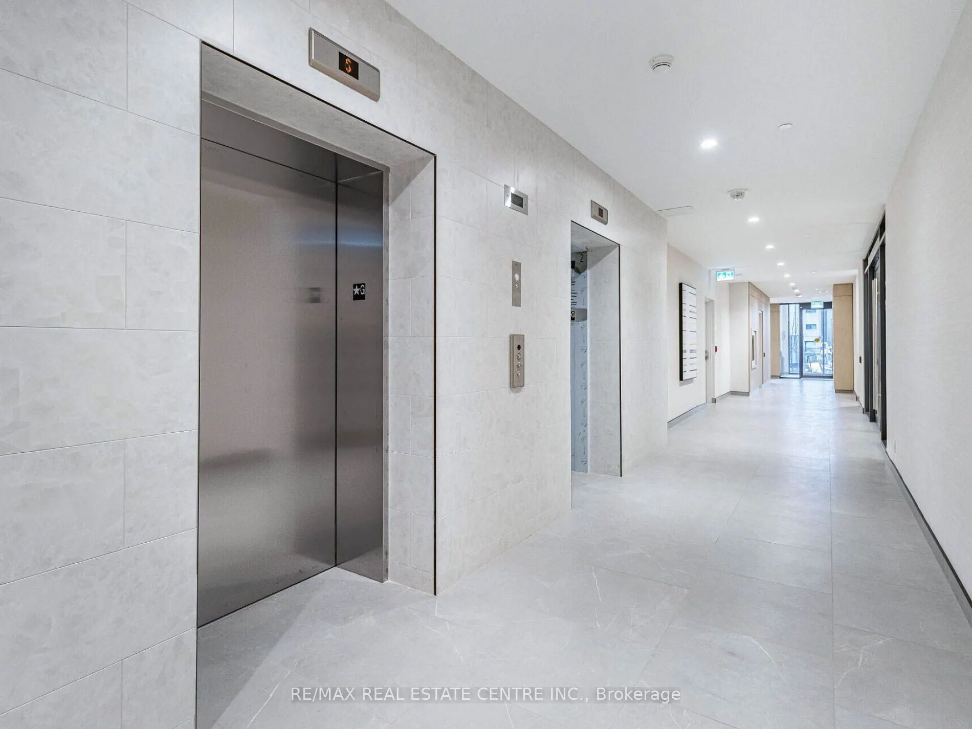 215 VETERANS Drive, #211