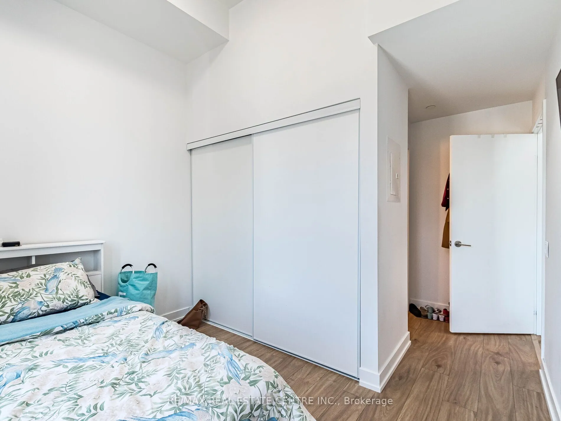 215 VETERANS Drive, #211
