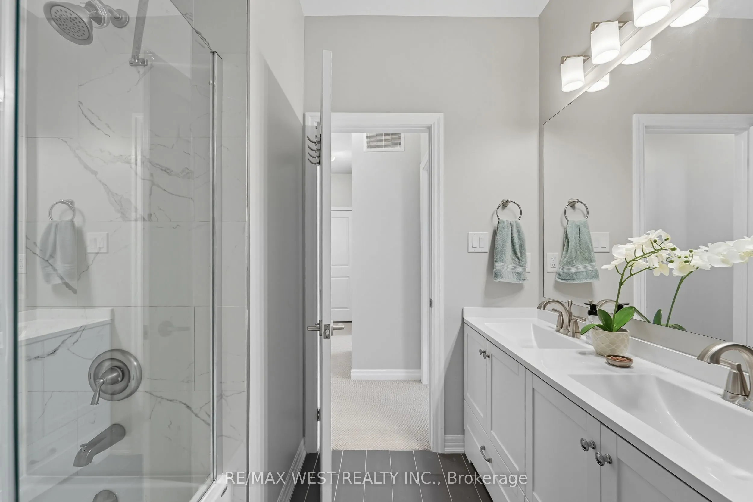 1011 Deta Road, #703