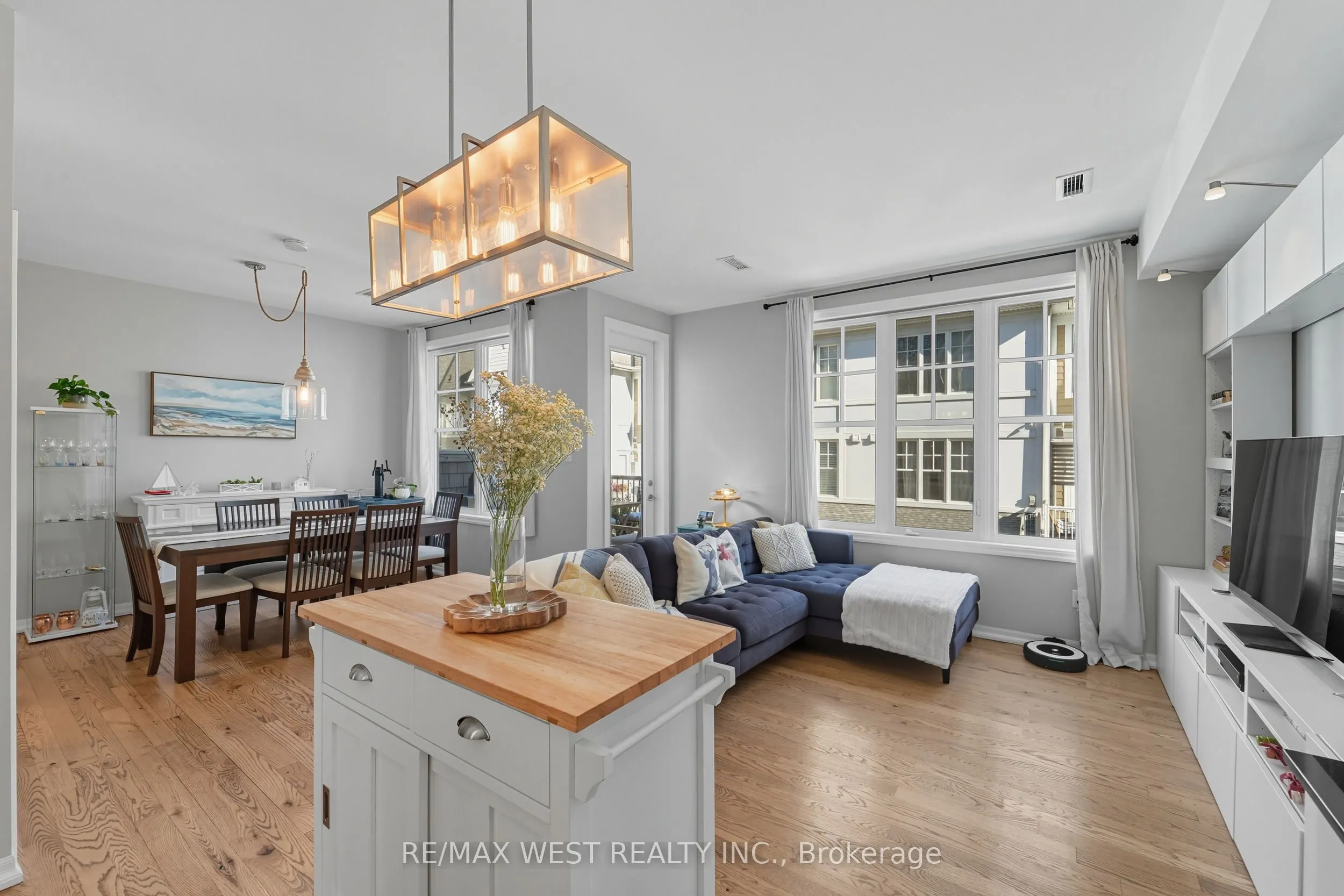 1011 Deta Road, #703