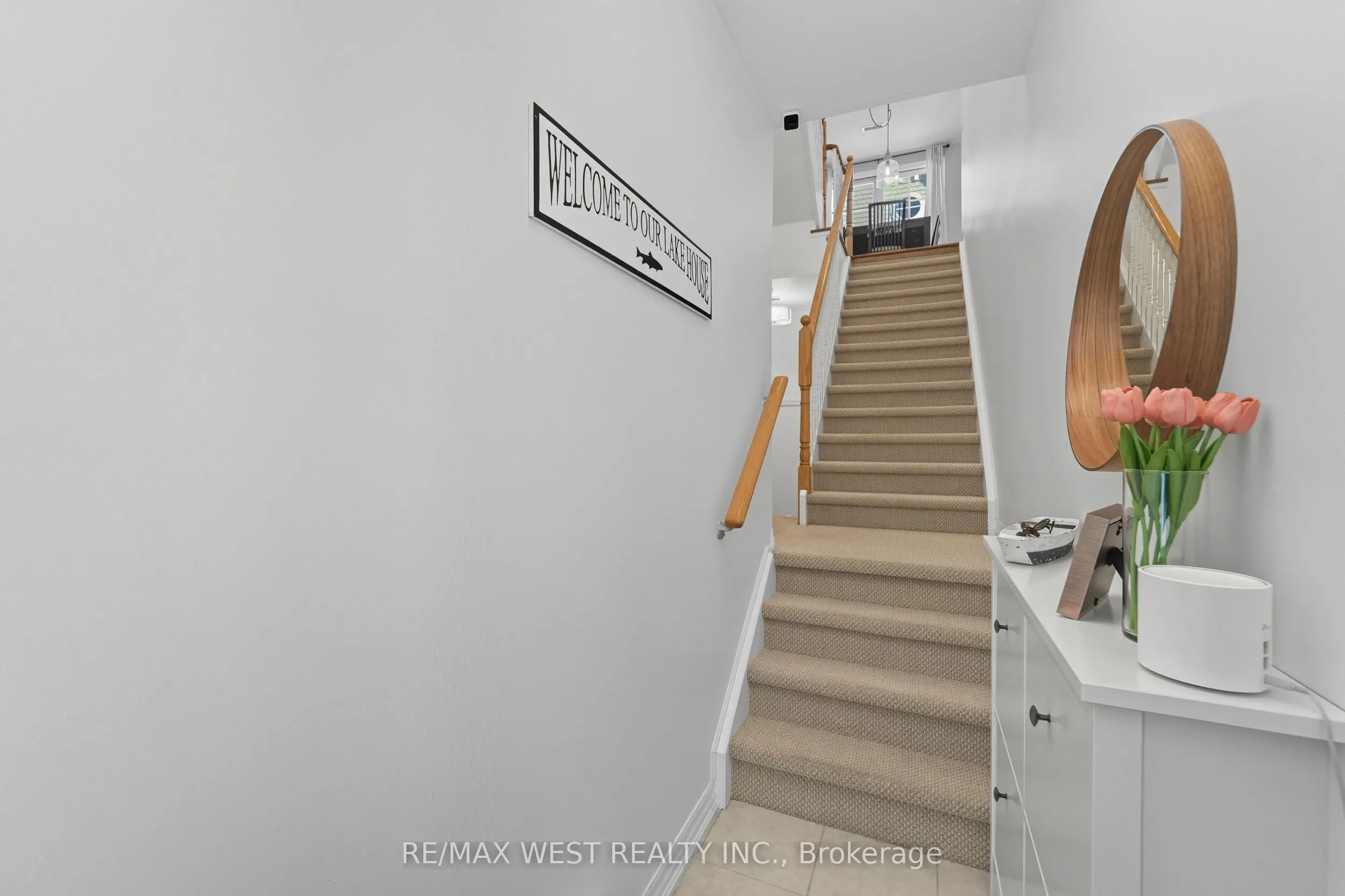 1011 Deta Road, #703