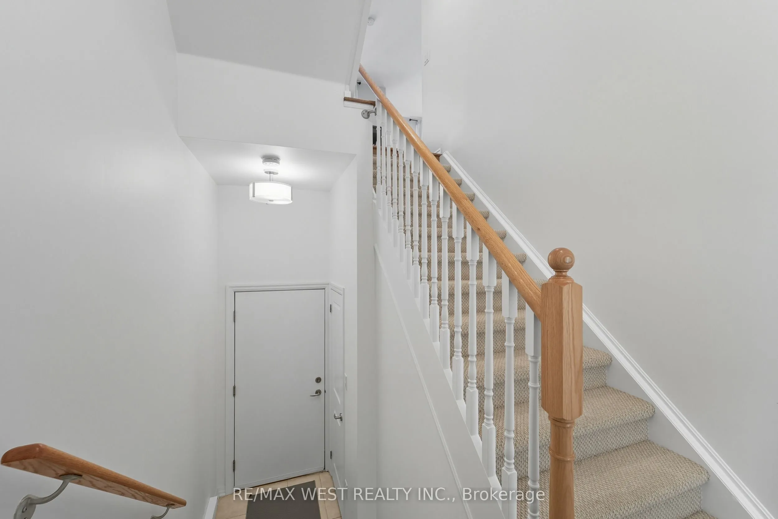 1011 Deta Road, #703