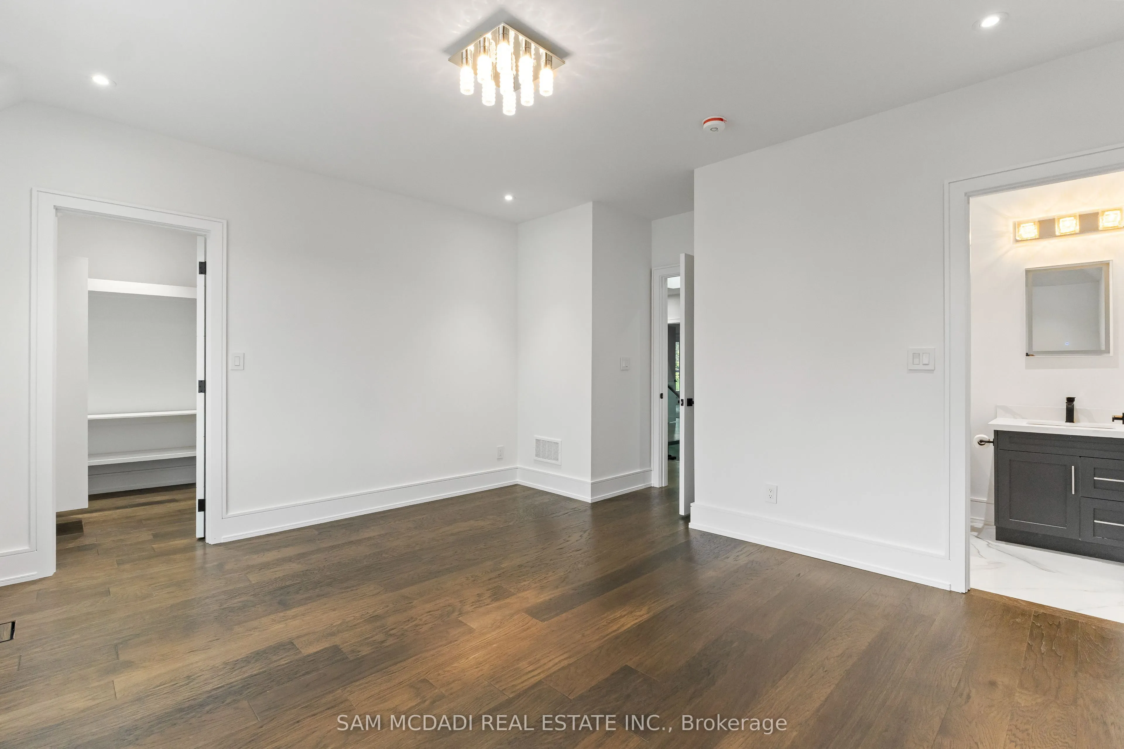 193 Mateo Place