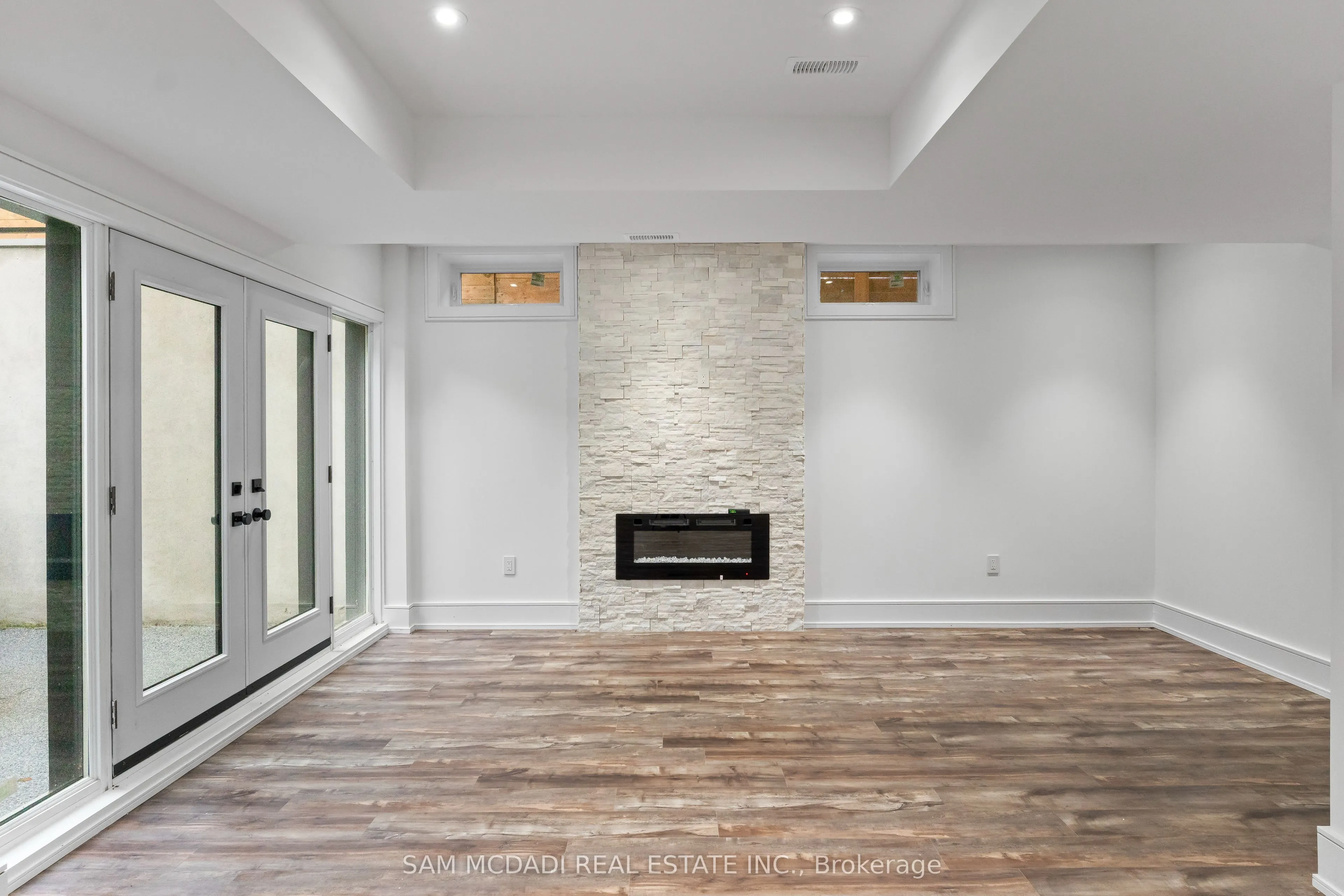 193 Mateo Place