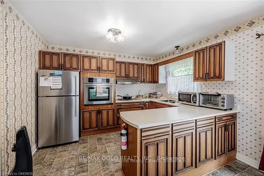 545 SANDBROOK Road