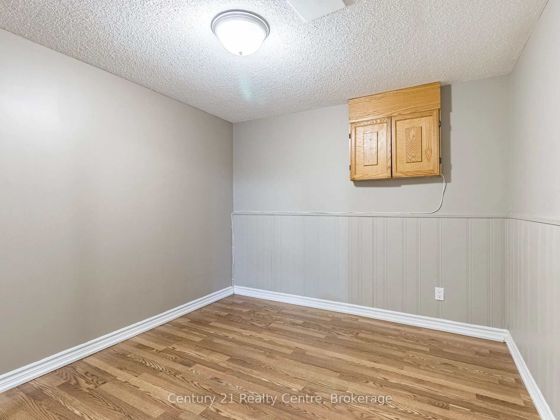 34 Niagara Place, #Basement
