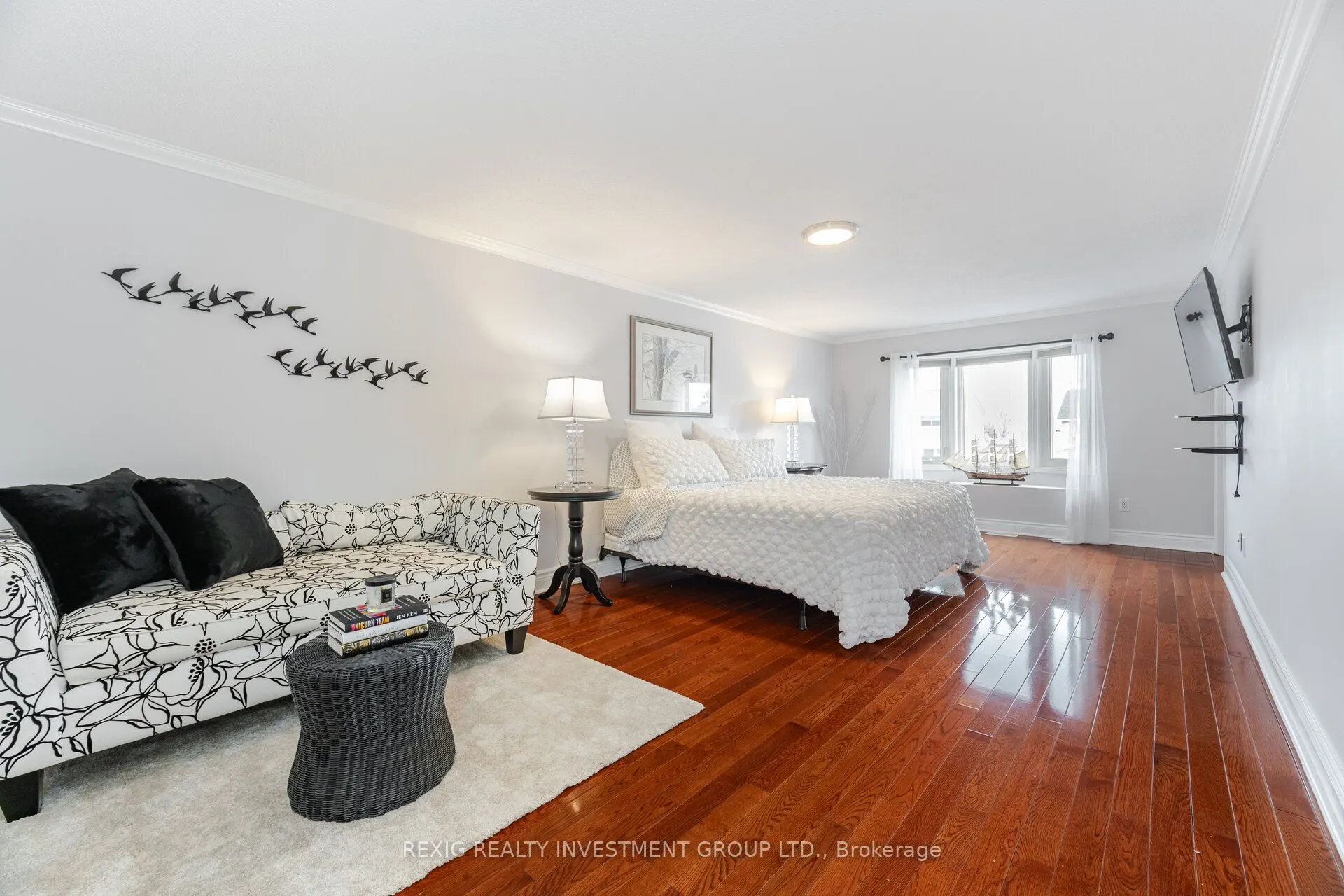 66 Settler Court