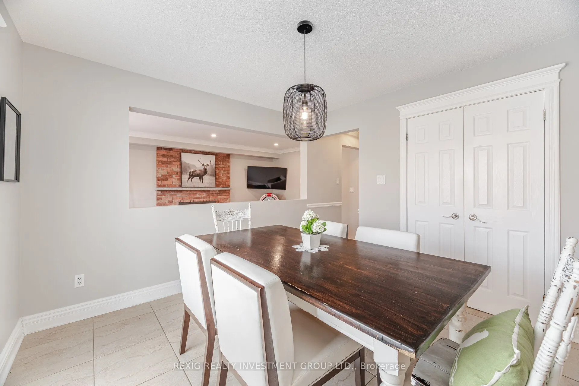 66 Settler Court