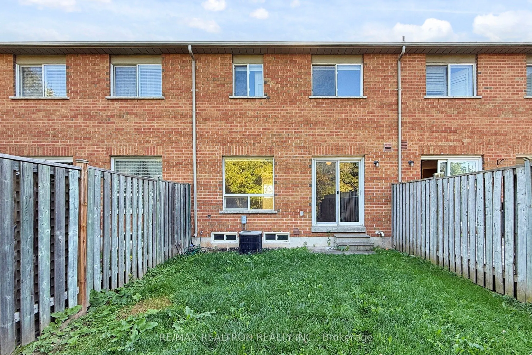 427 Ravineview Way
