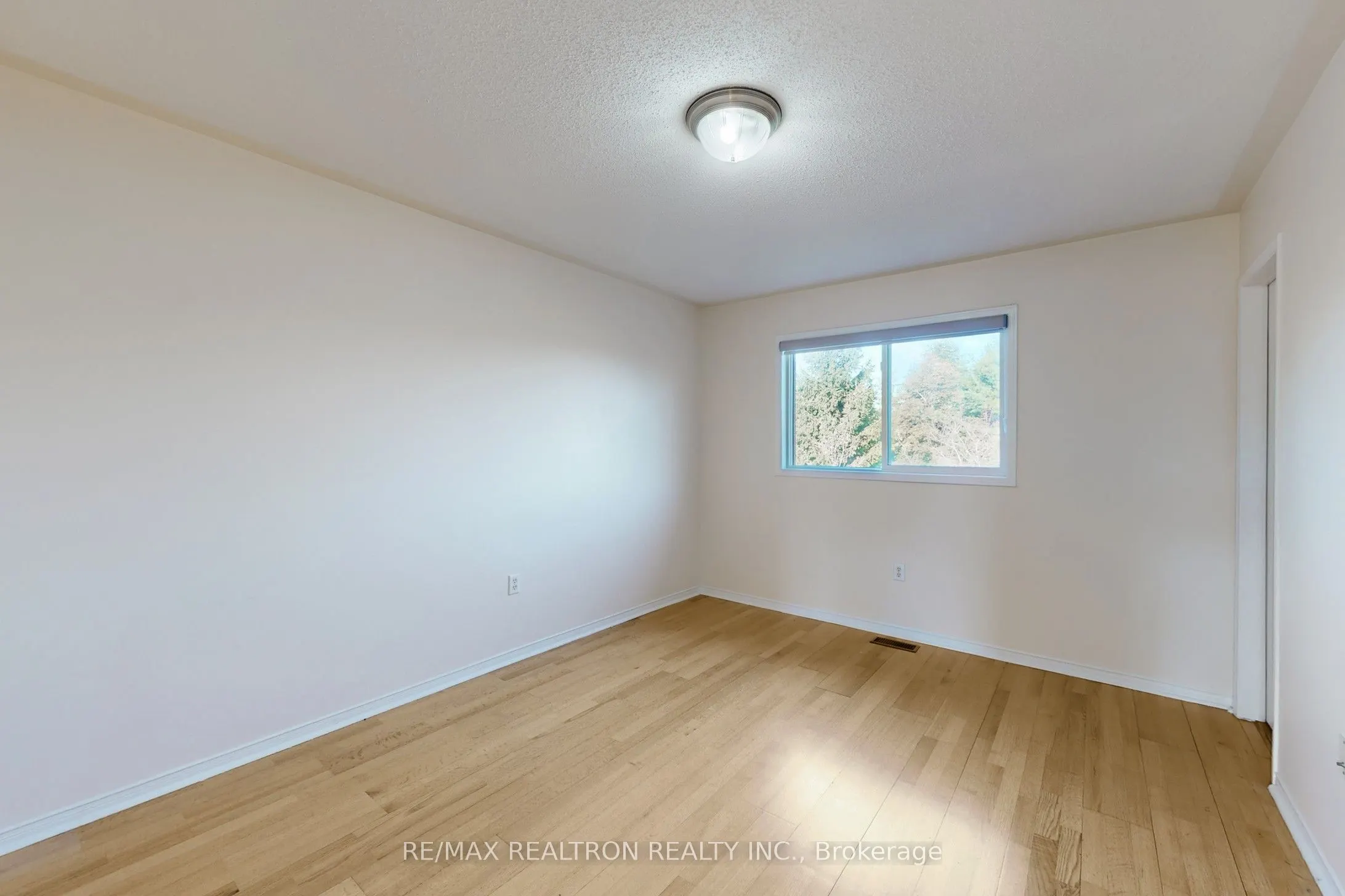 427 Ravineview Way