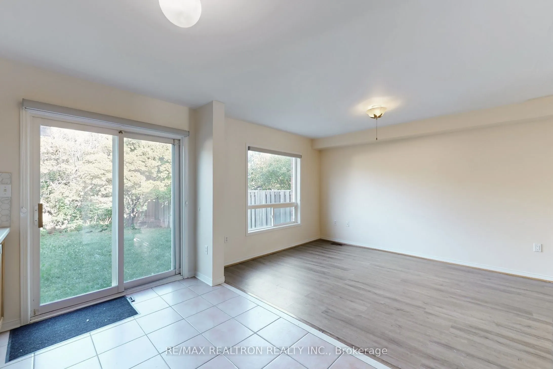 427 Ravineview Way