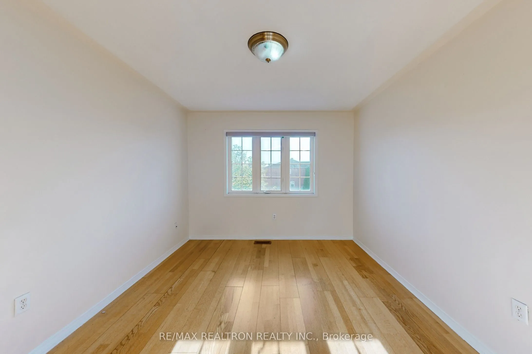 427 Ravineview Way