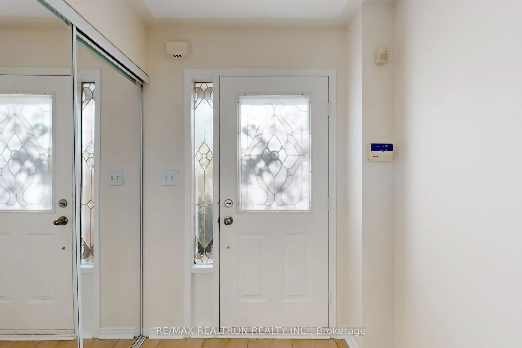 427 Ravineview Way