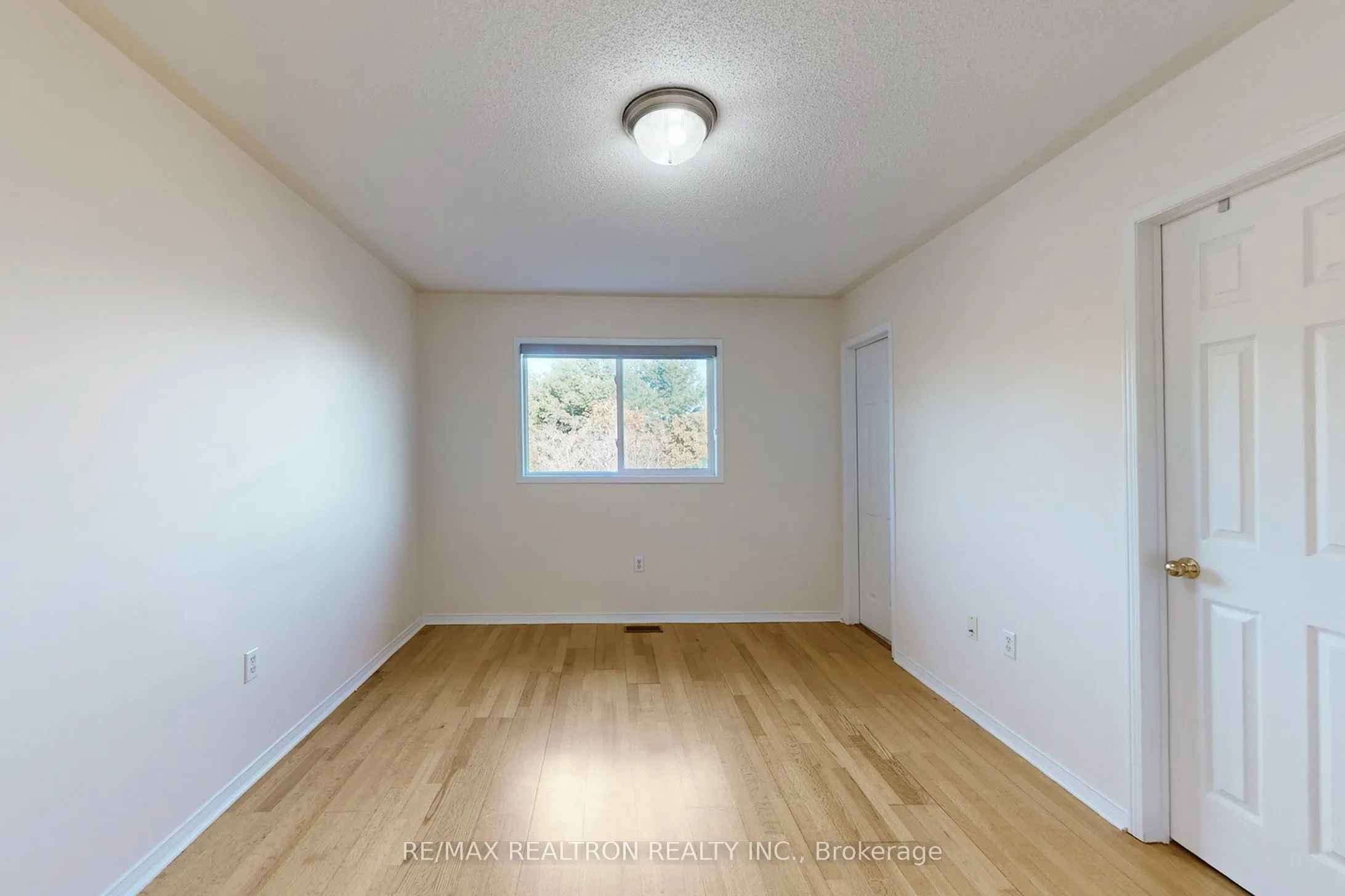 427 Ravineview Way