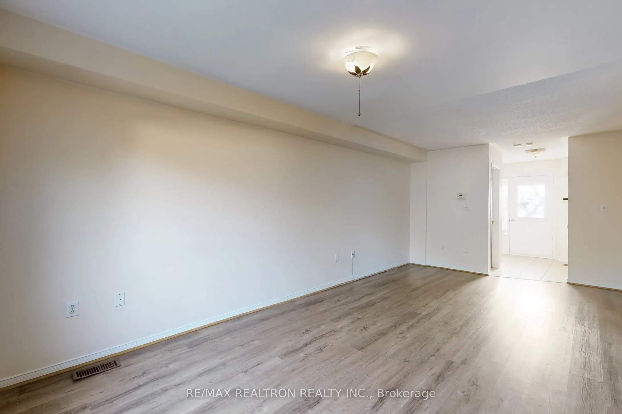 427 Ravineview Way