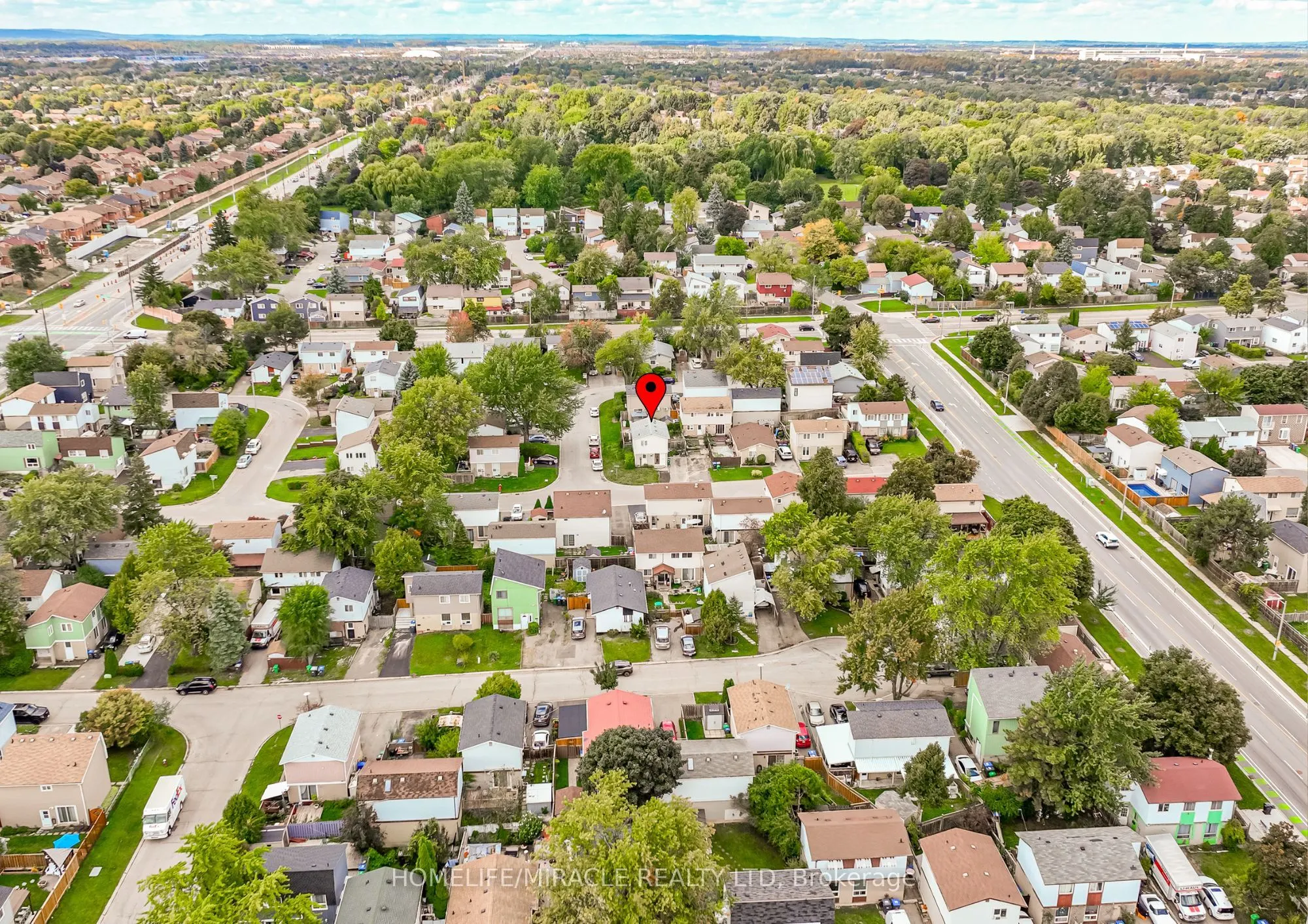 5 Holmcrest Court