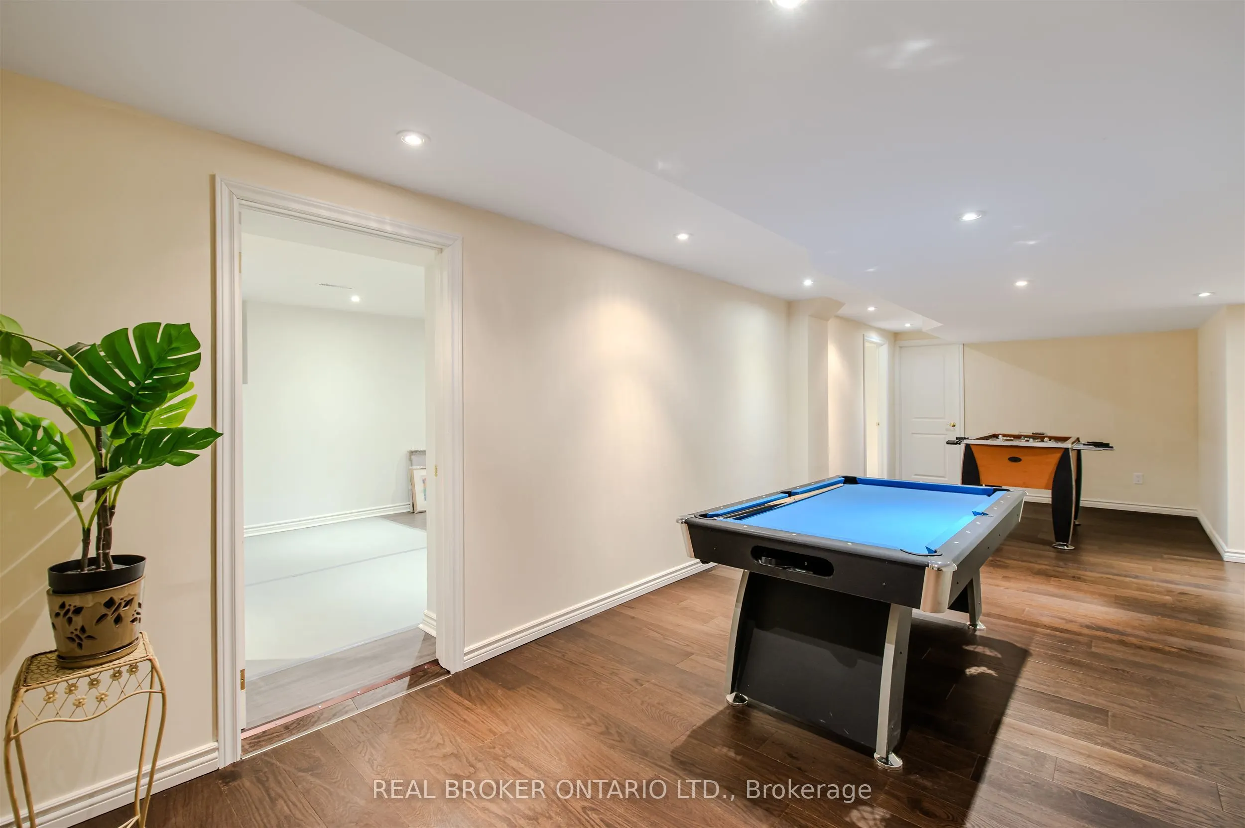 6 Streatham Place