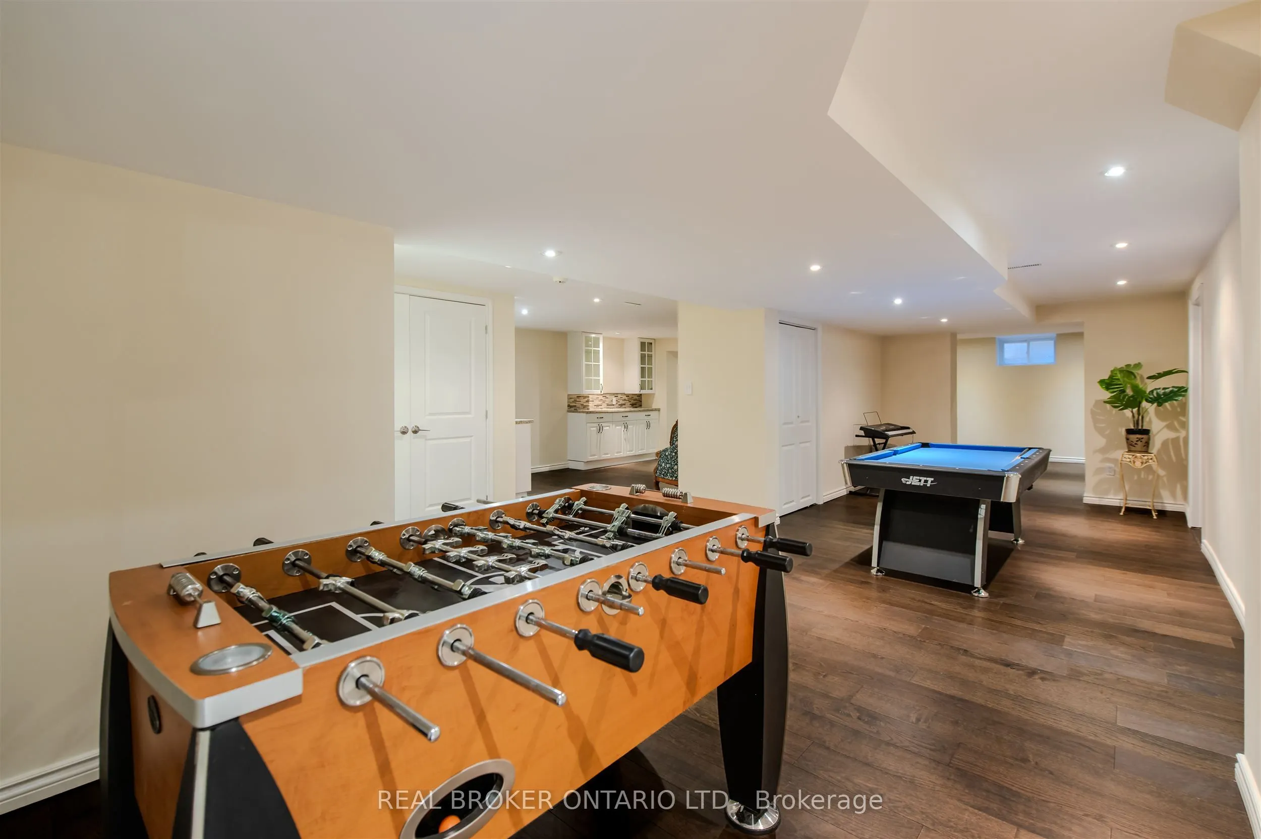 6 Streatham Place