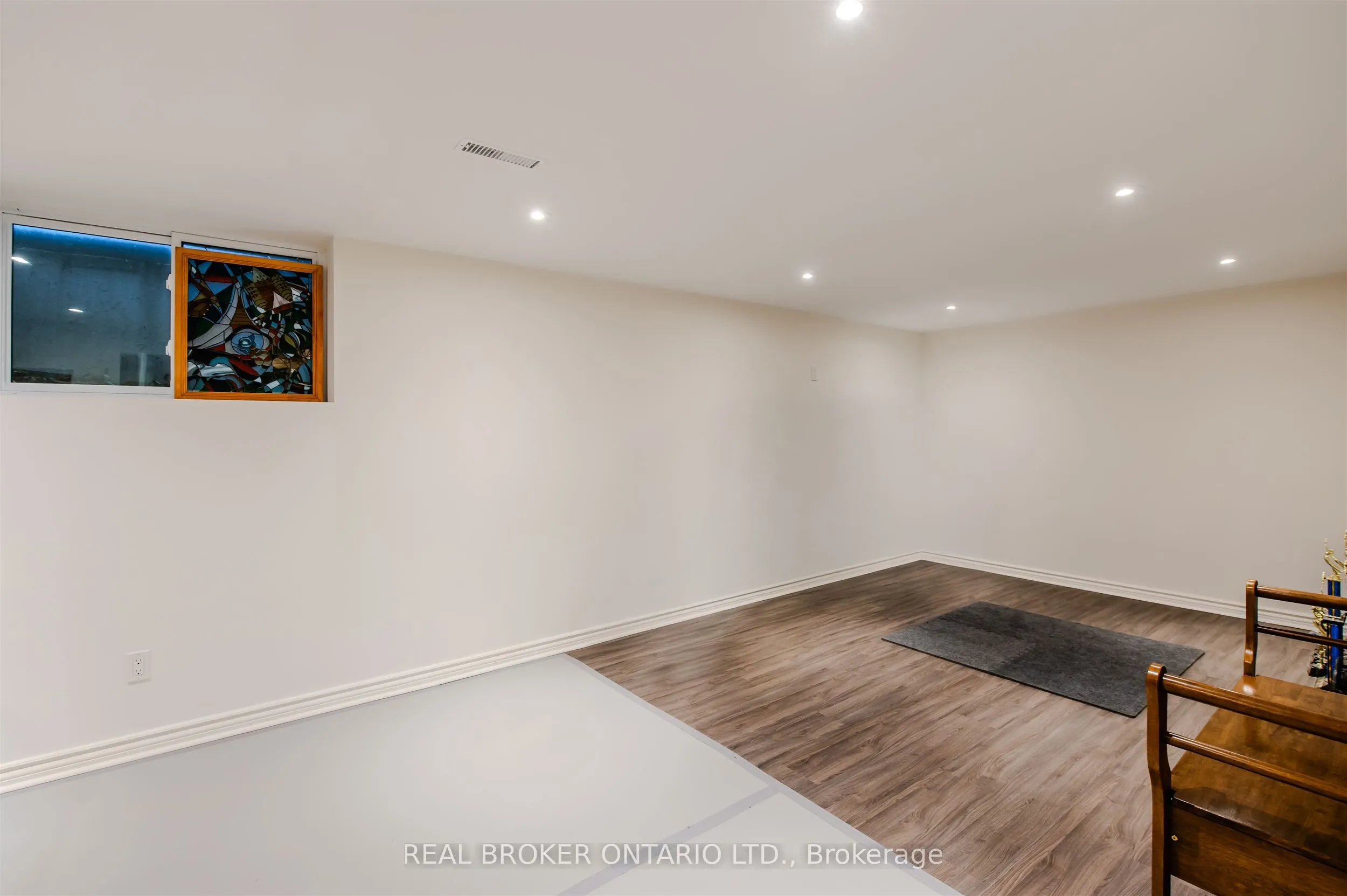 6 Streatham Place