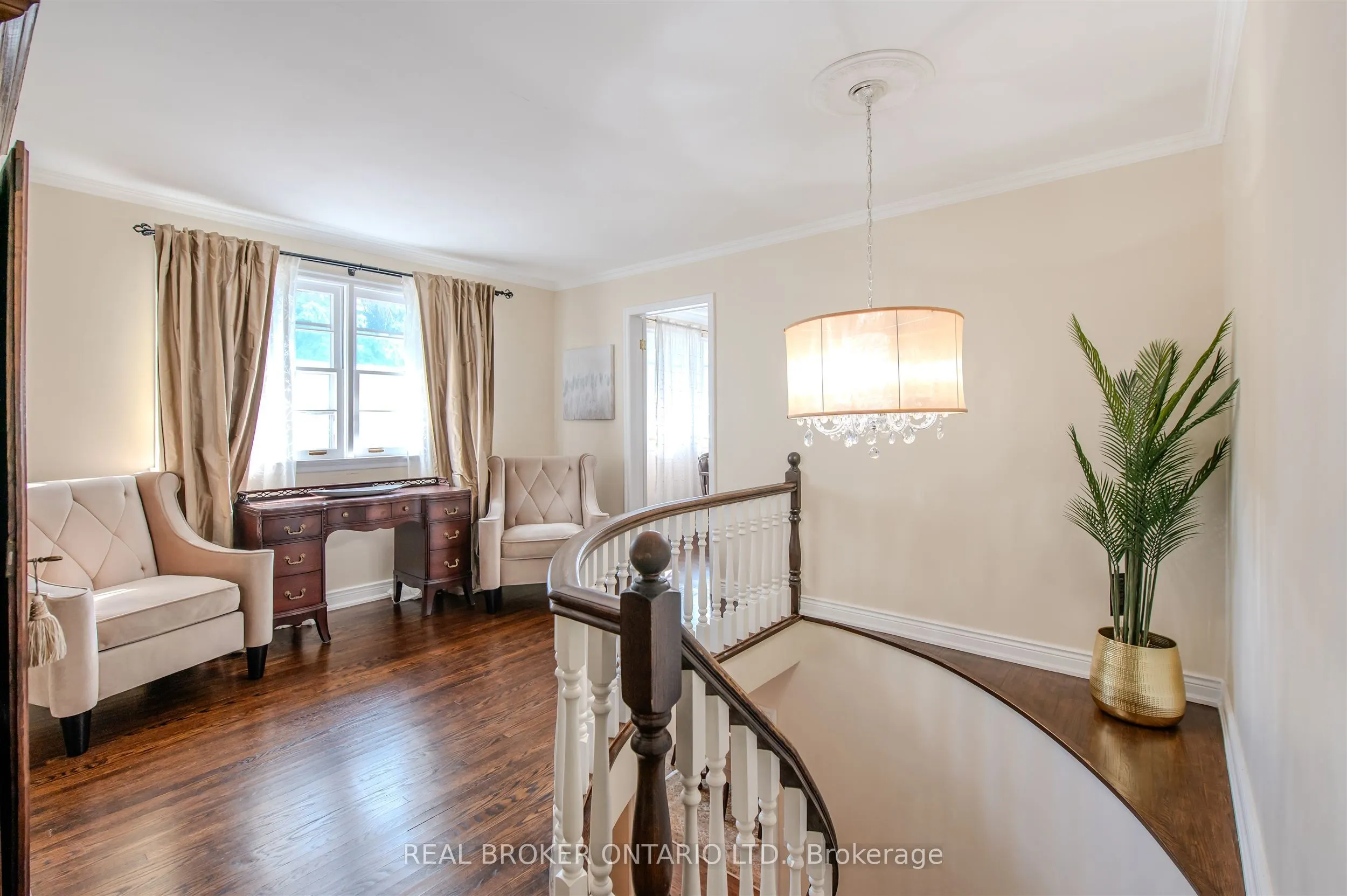 6 Streatham Place
