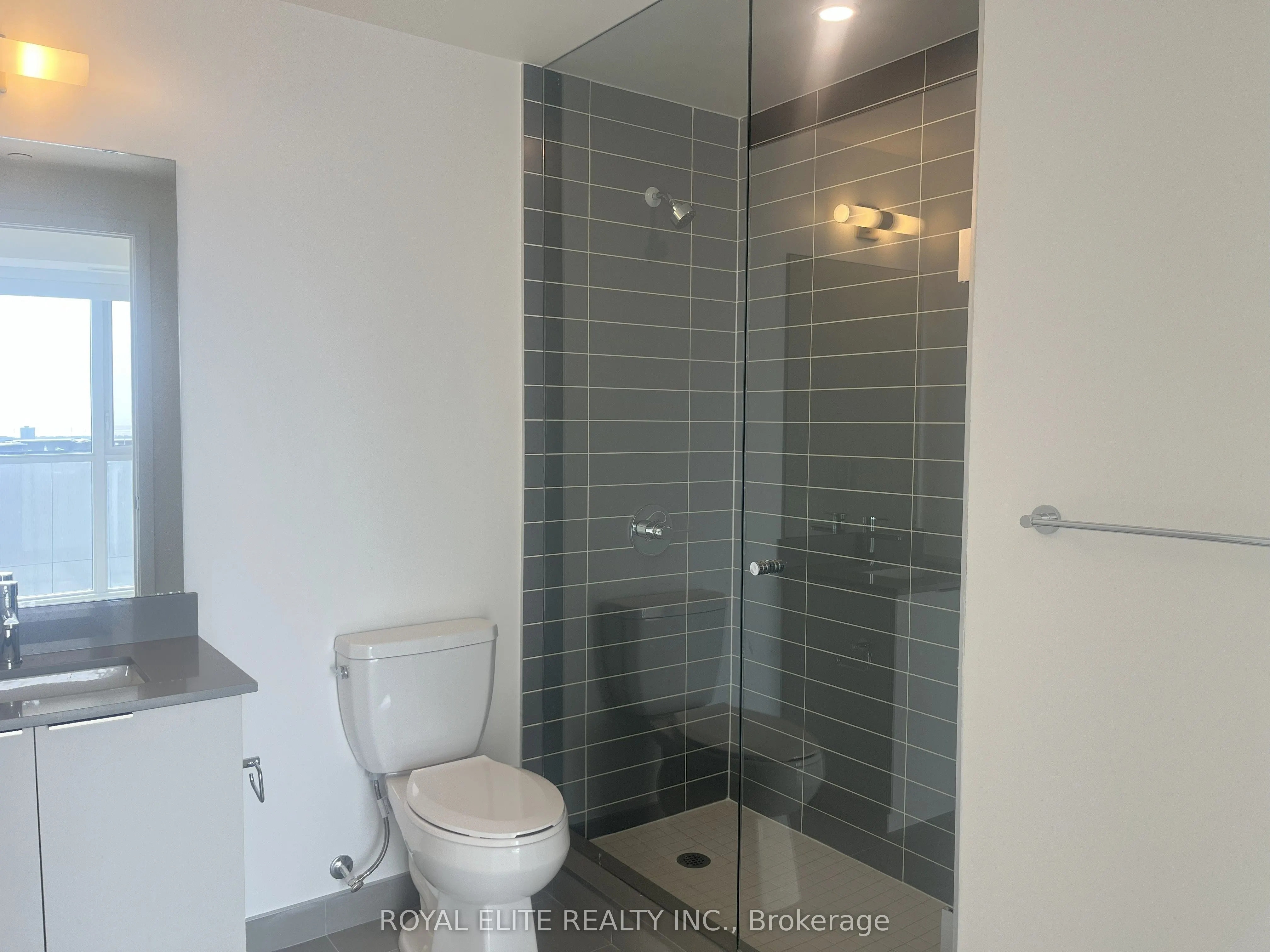 3079 Trafalgar Road, #A1902