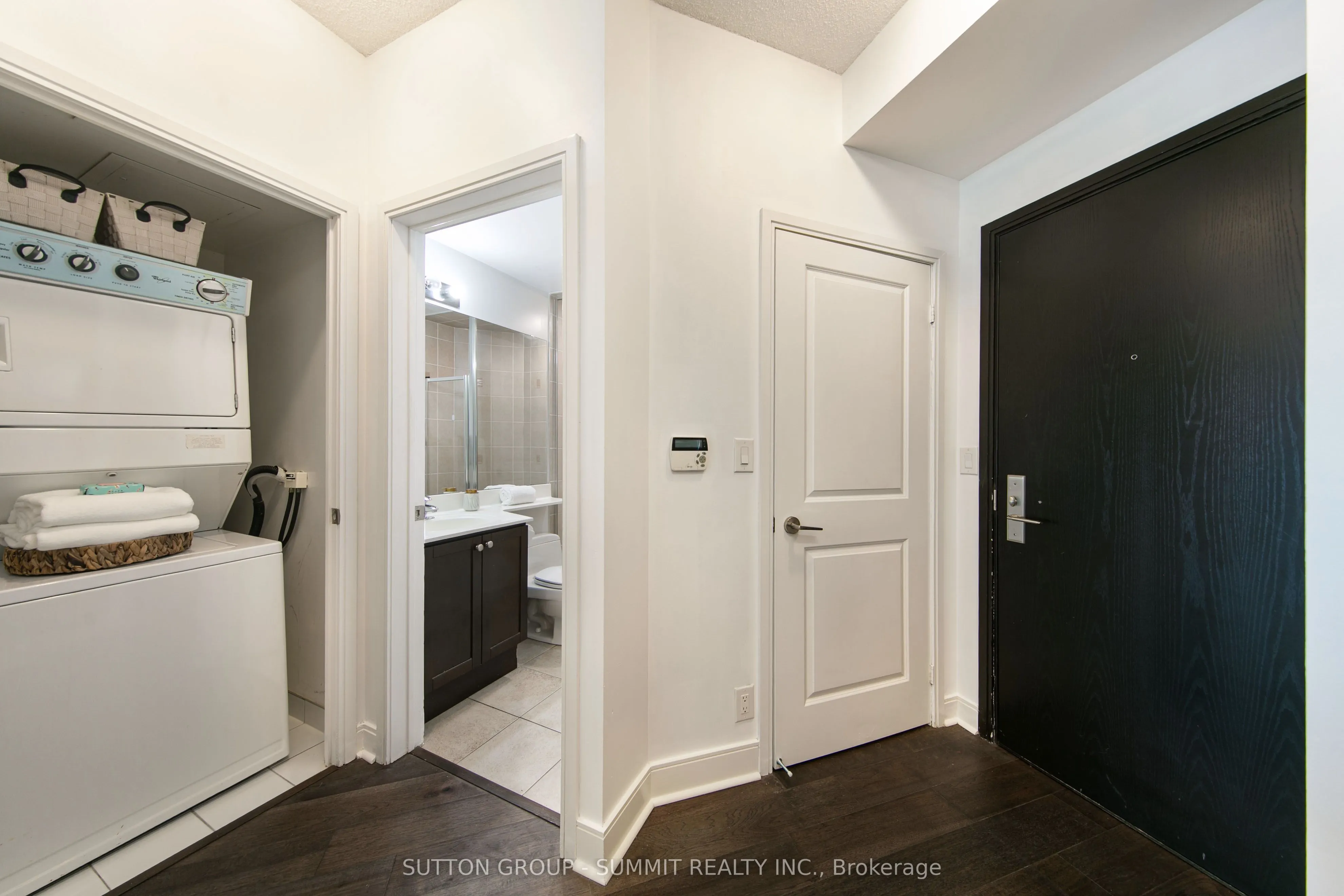 80 ABSOLUTE Avenue, #1202