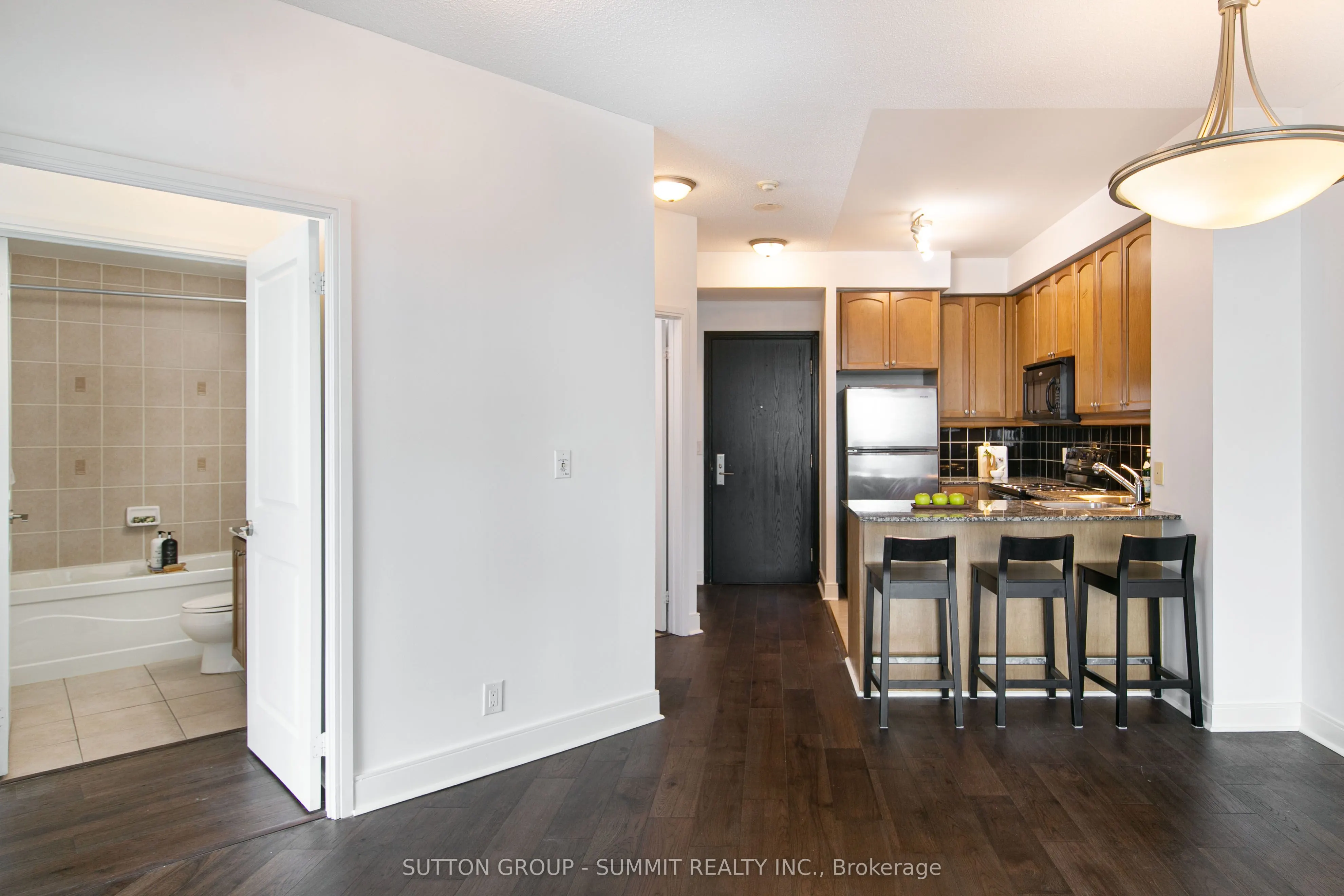 80 ABSOLUTE Avenue, #1202