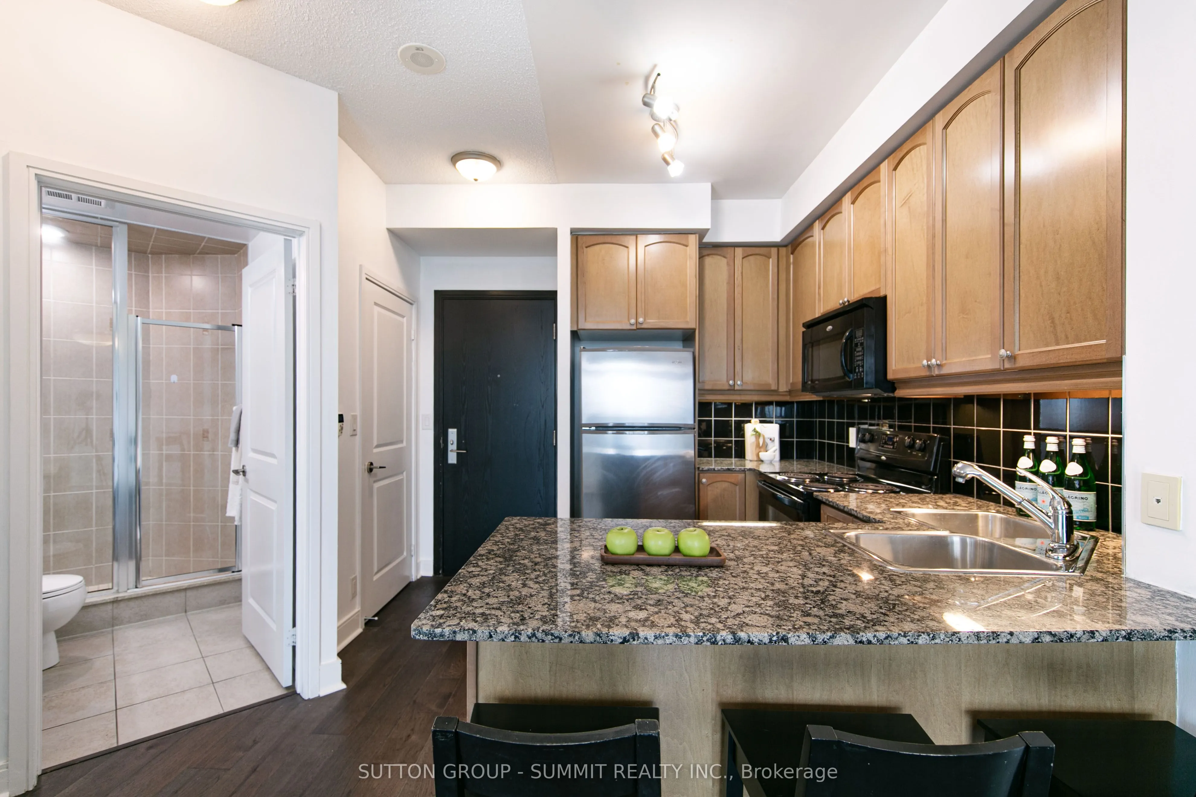 80 ABSOLUTE Avenue, #1202