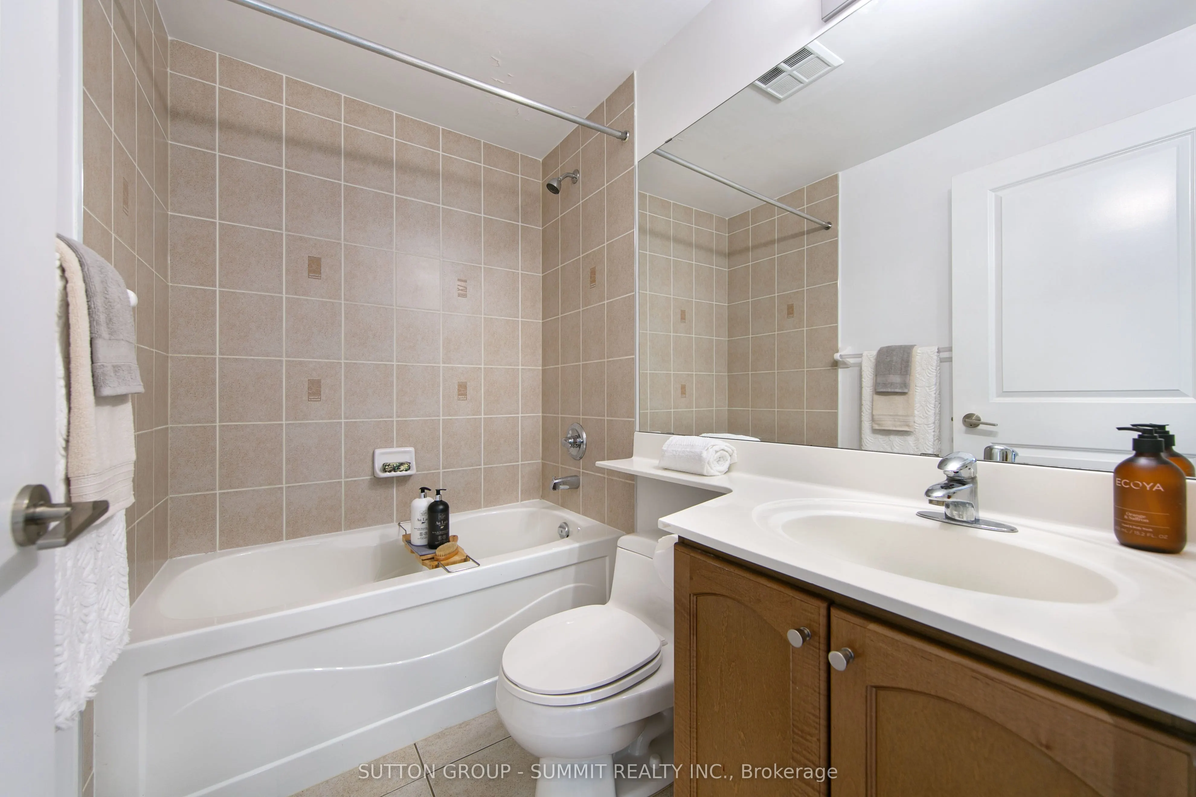 80 ABSOLUTE Avenue, #1202