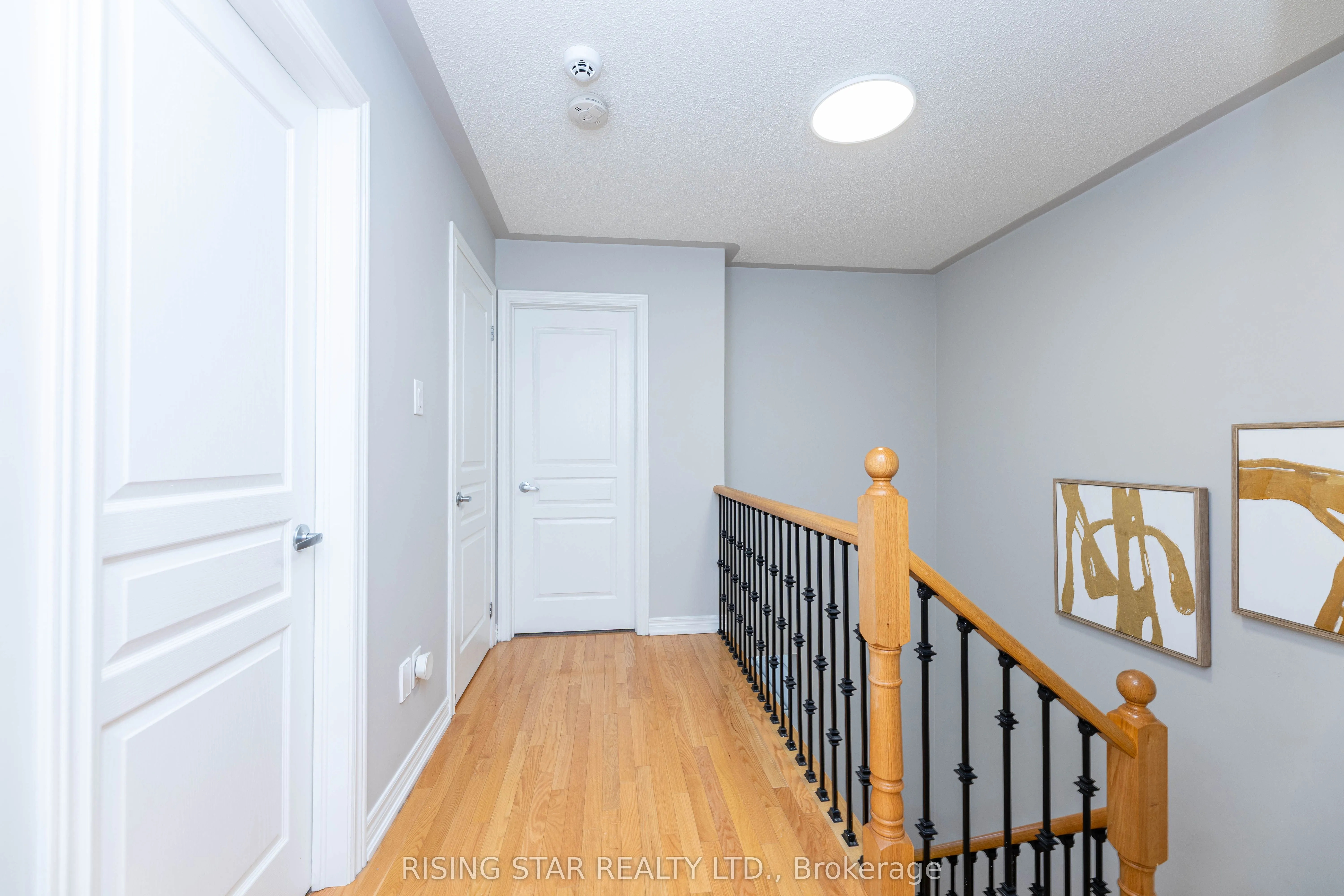 99 Naperton Drive