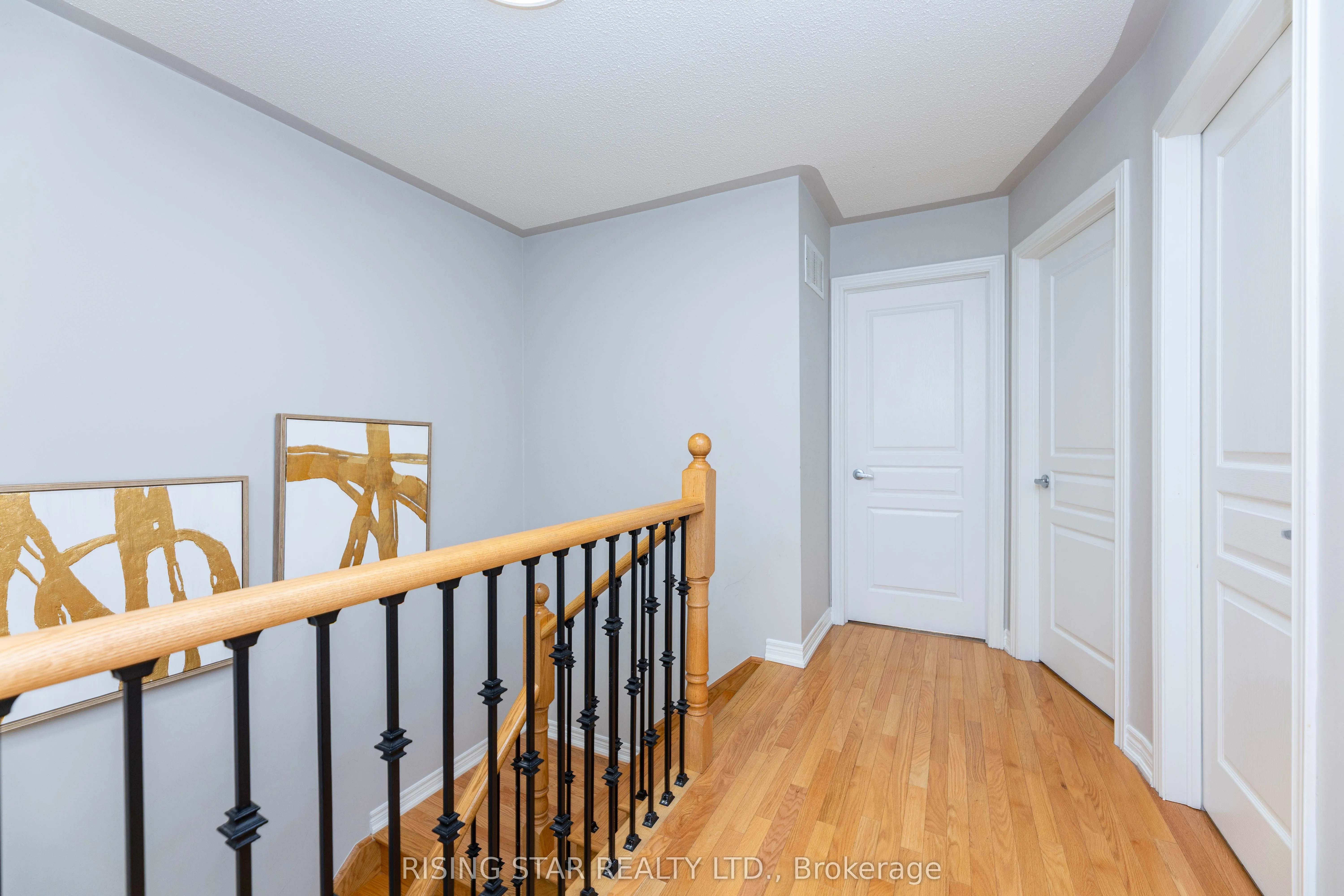 99 Naperton Drive