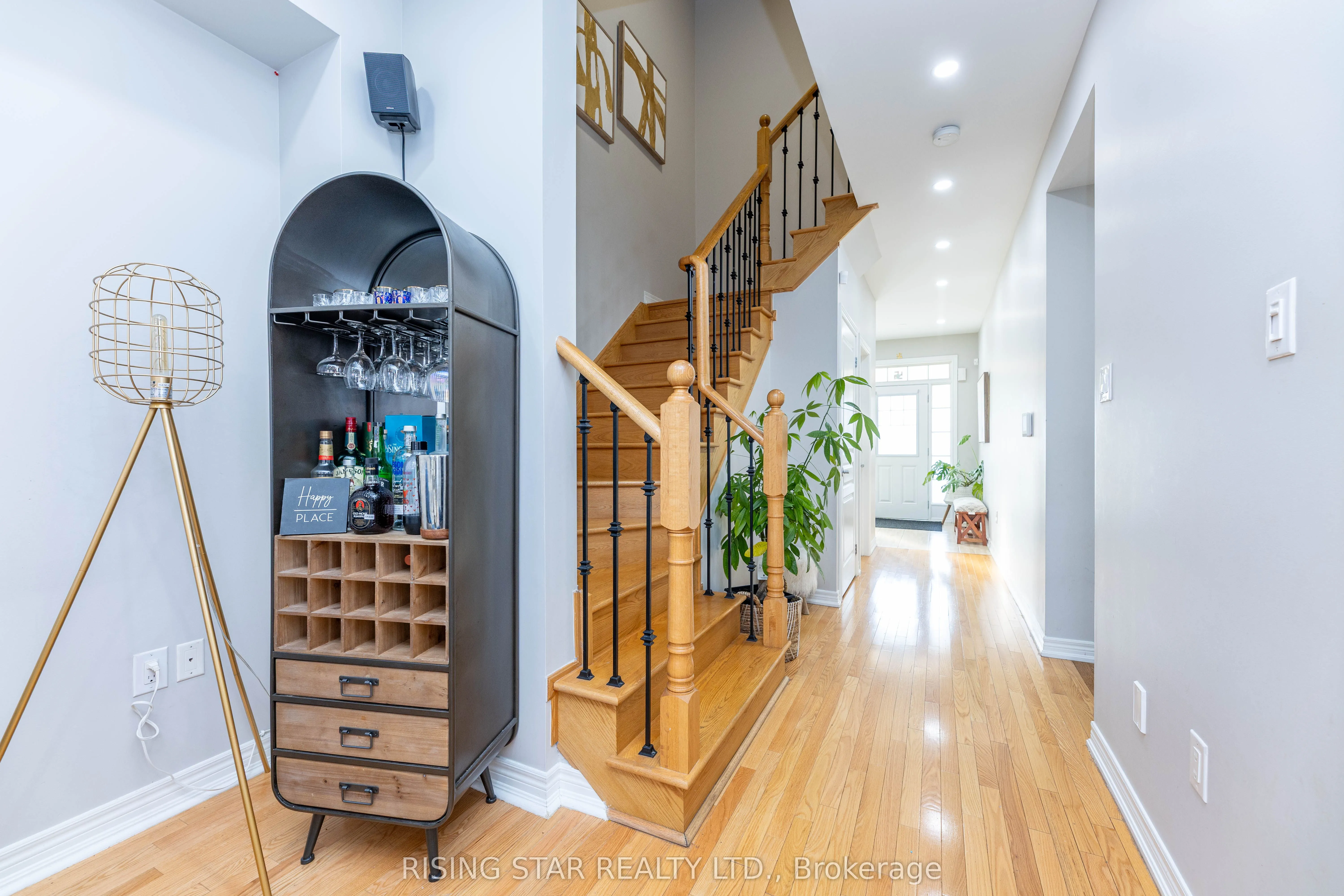 99 Naperton Drive