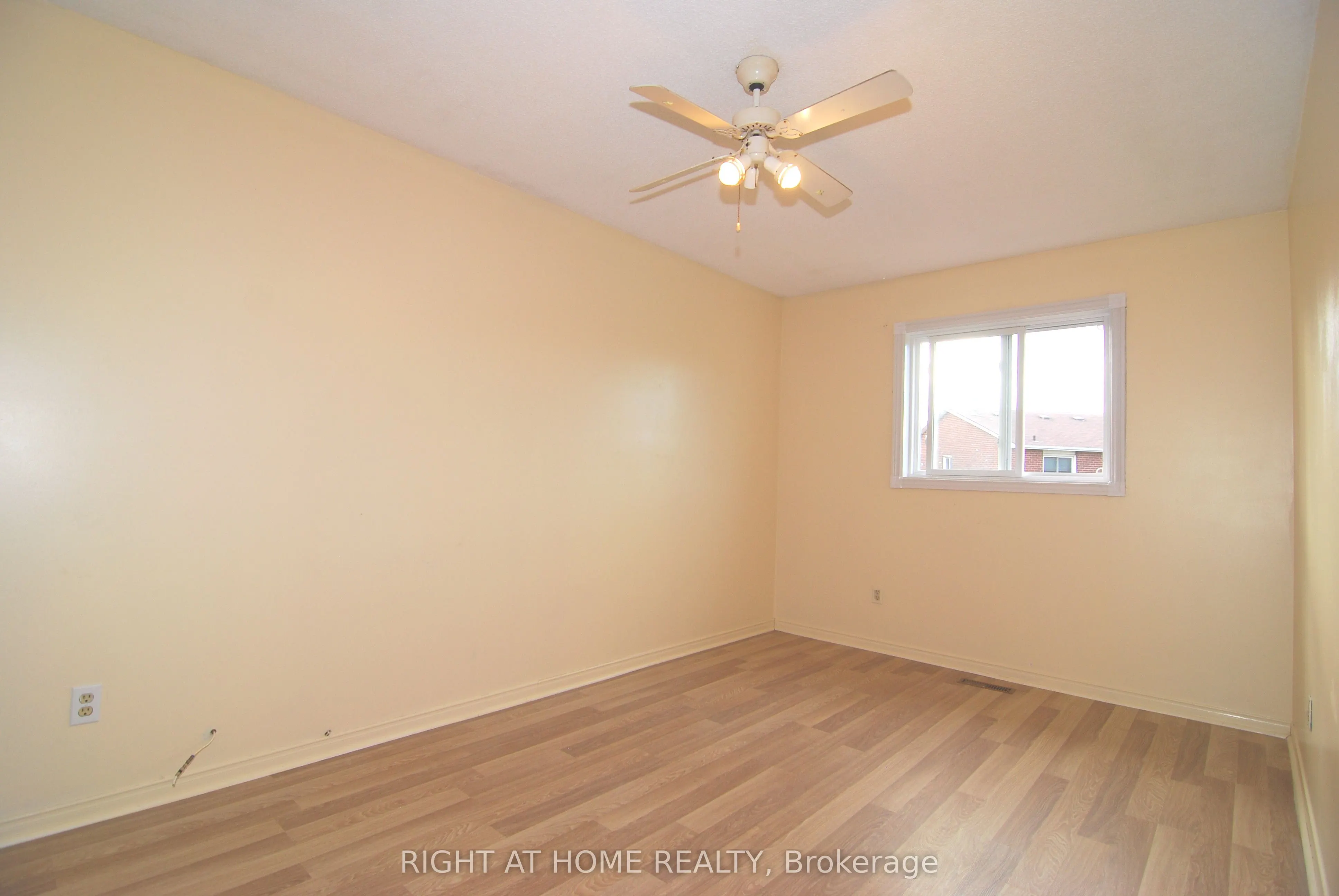 158 Toba Crescent