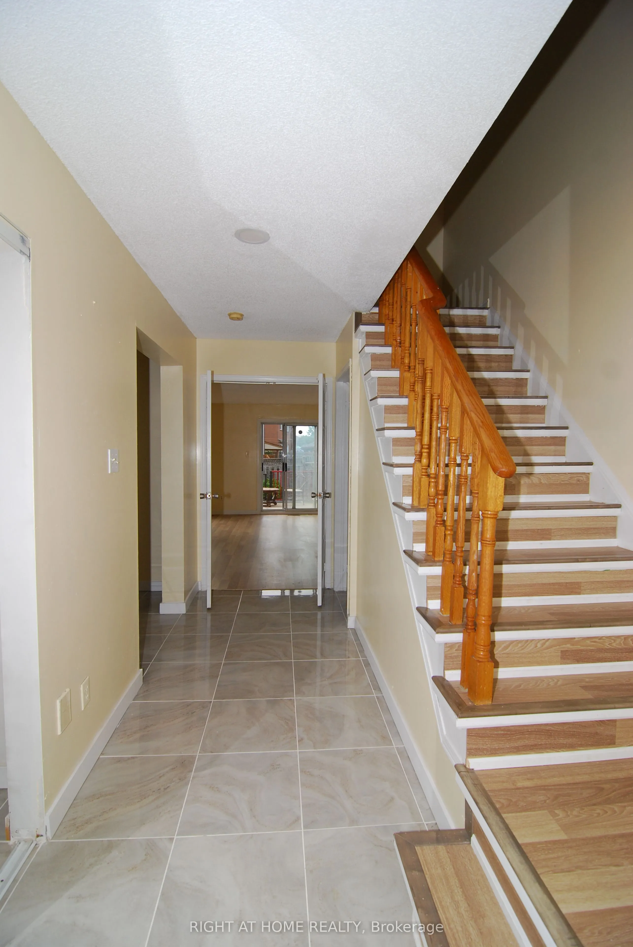 158 Toba Crescent