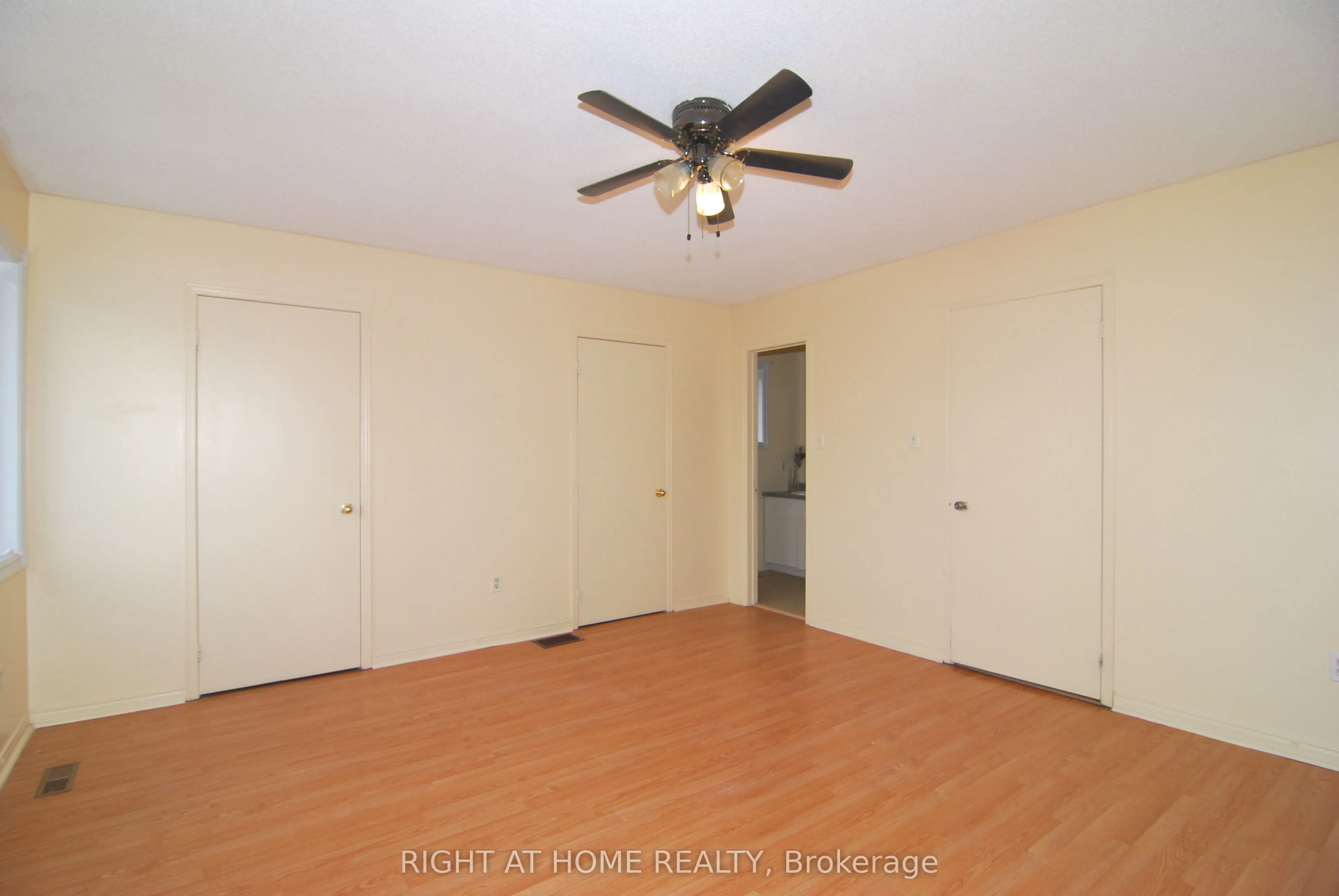 158 Toba Crescent