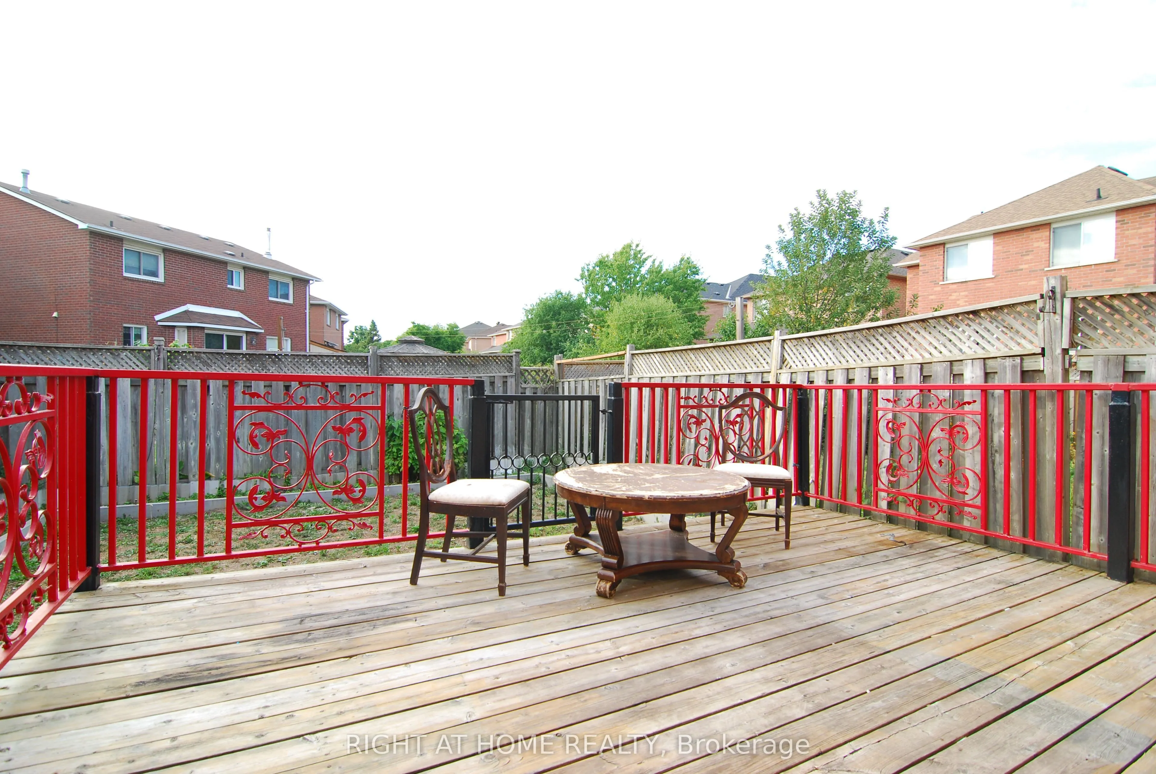 158 Toba Crescent