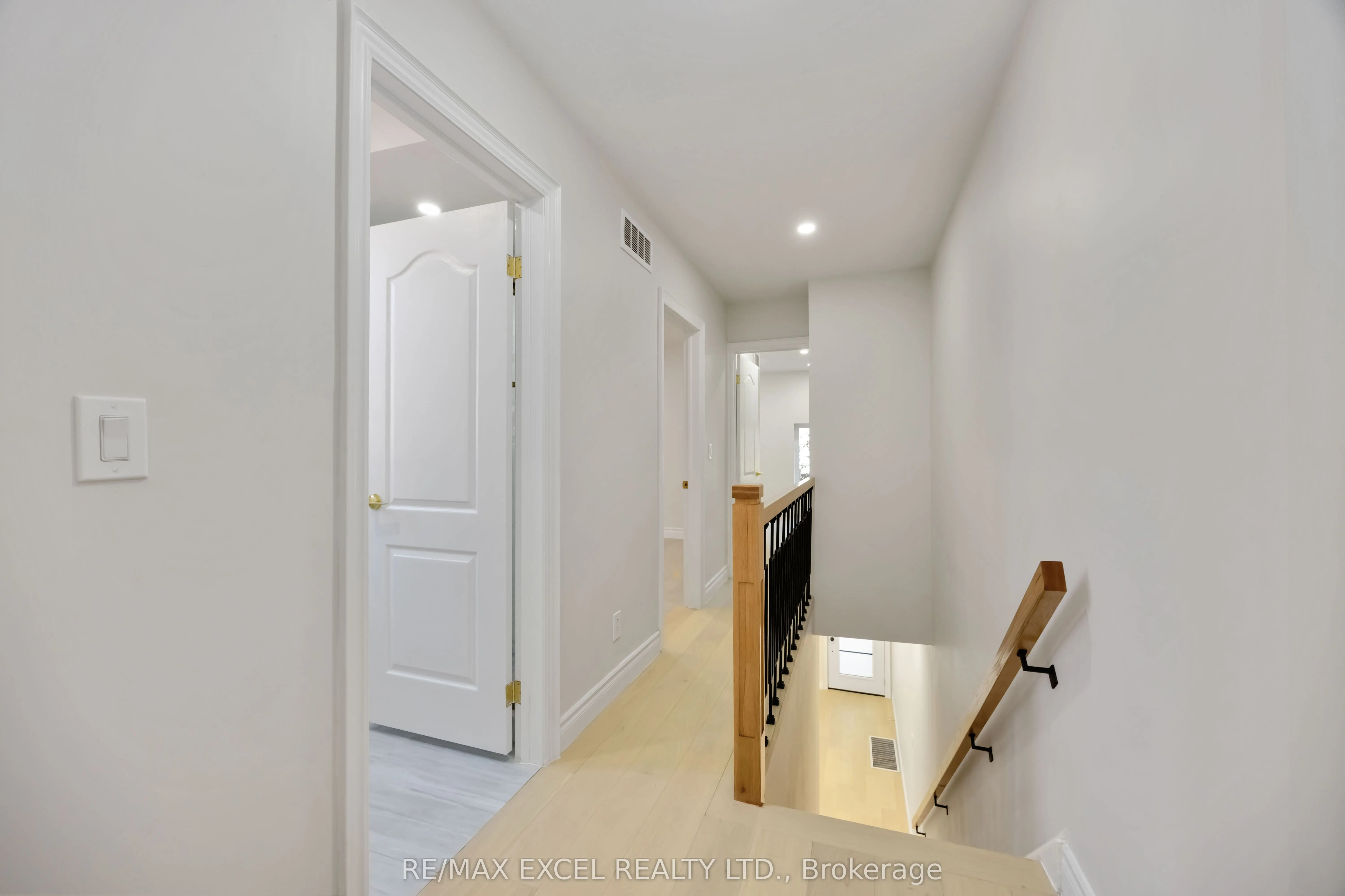 806 Gladstone Avenue