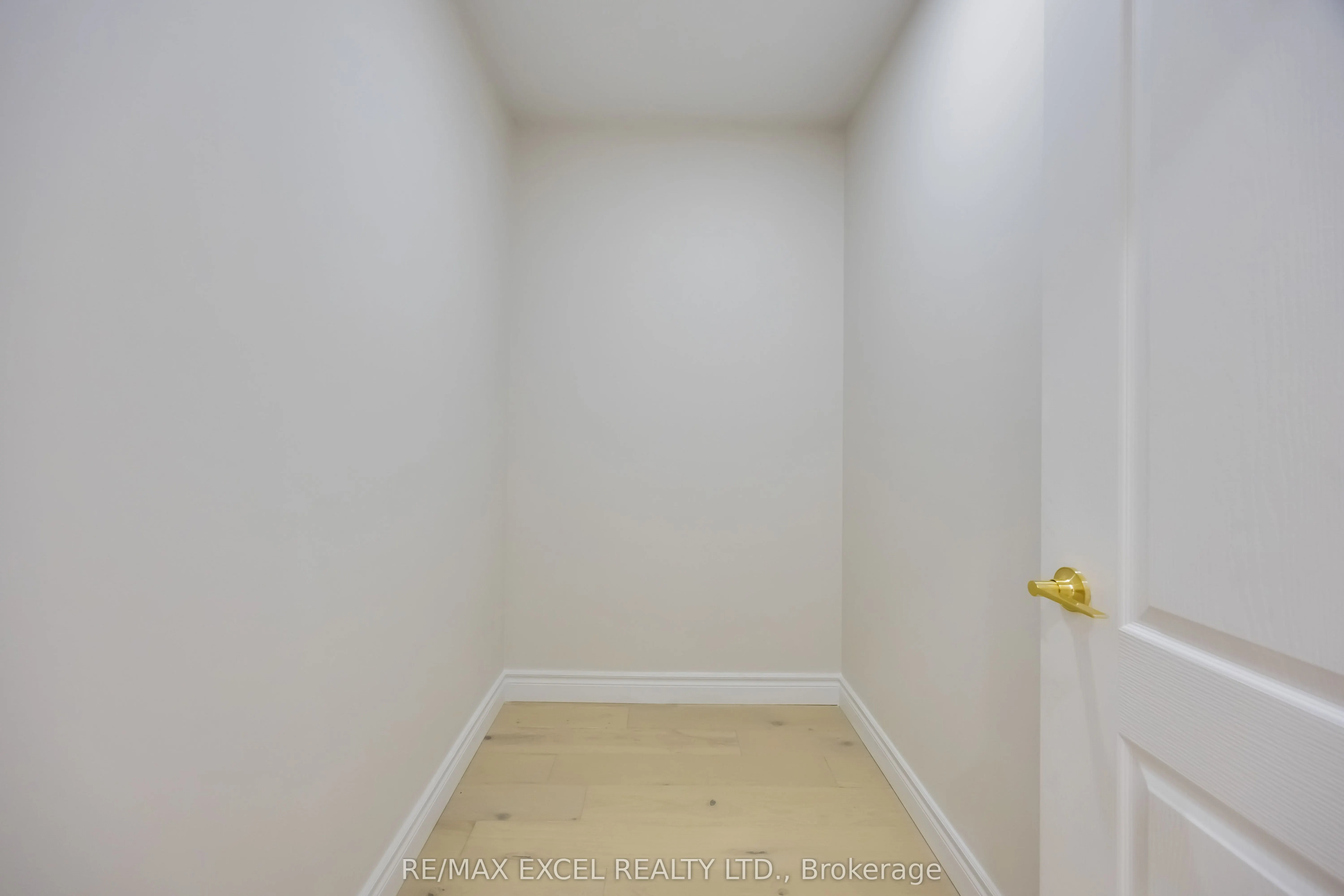 806 Gladstone Avenue