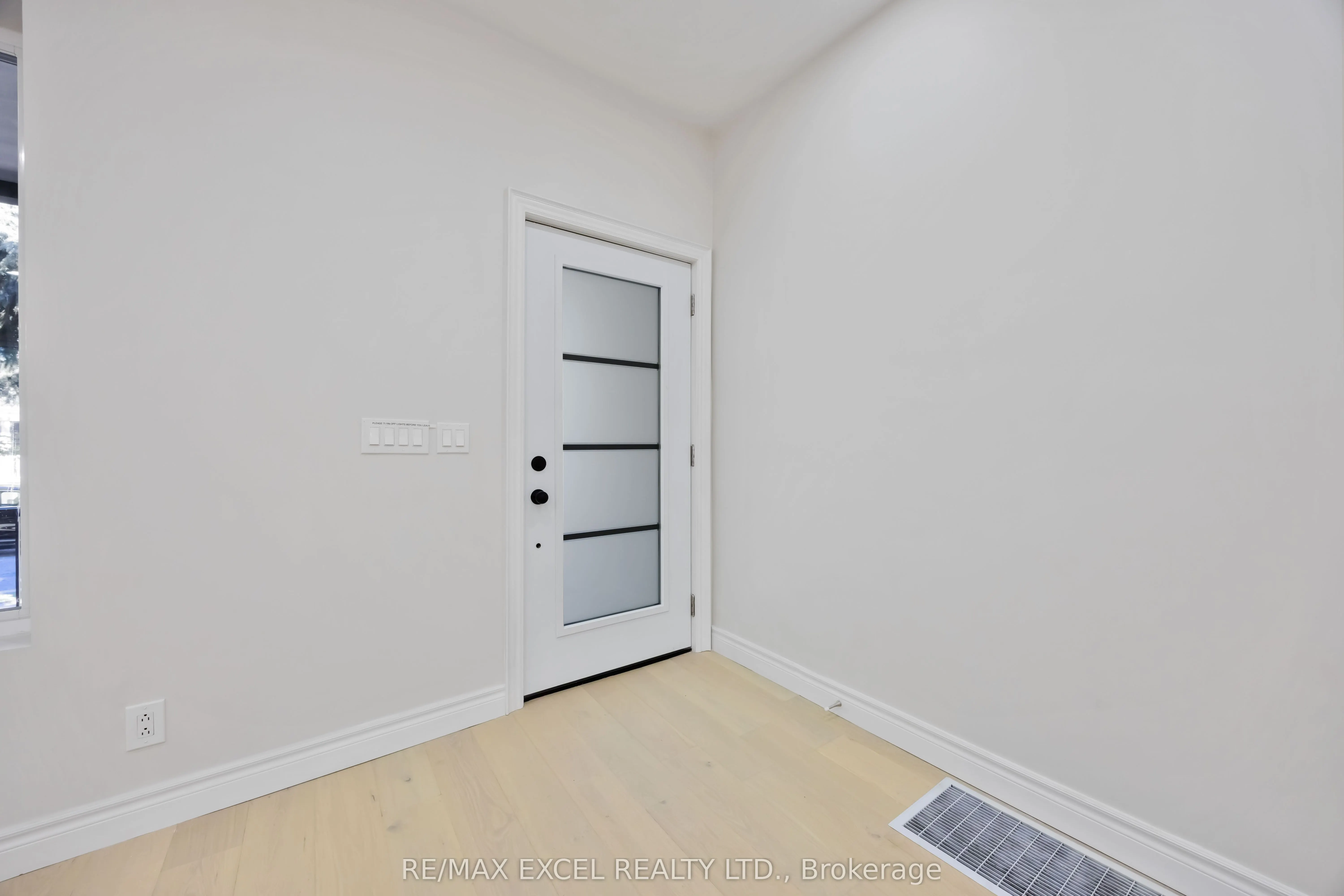 806 Gladstone Avenue