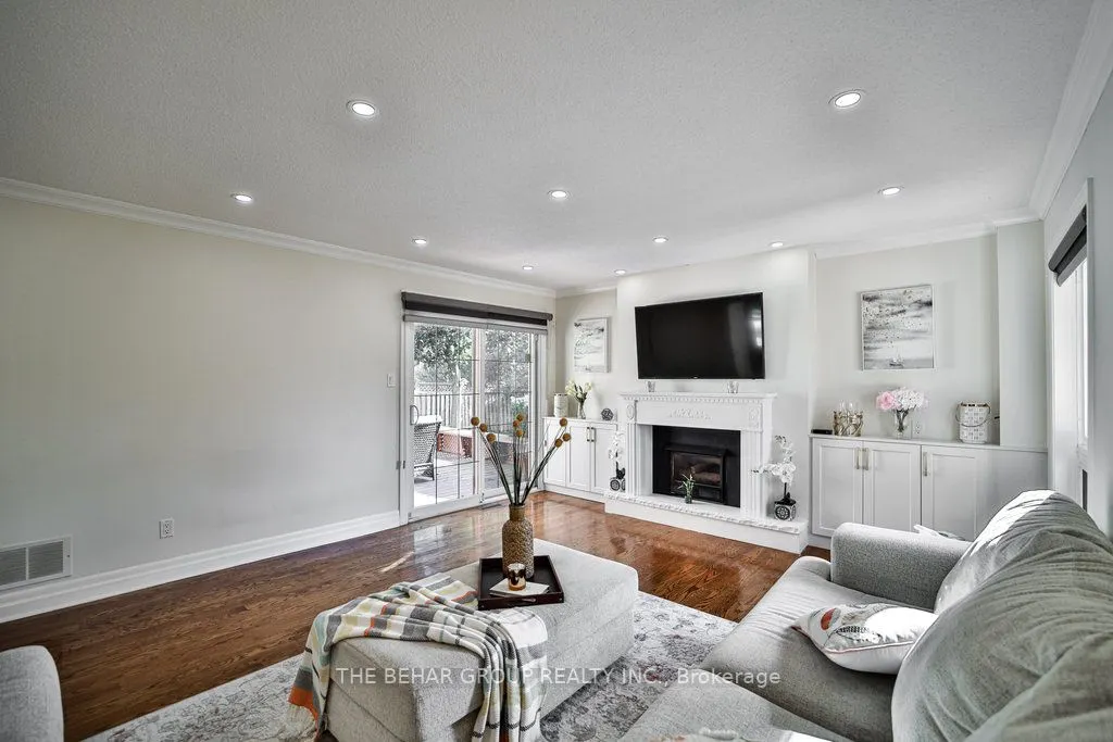 28 Ridelle Court