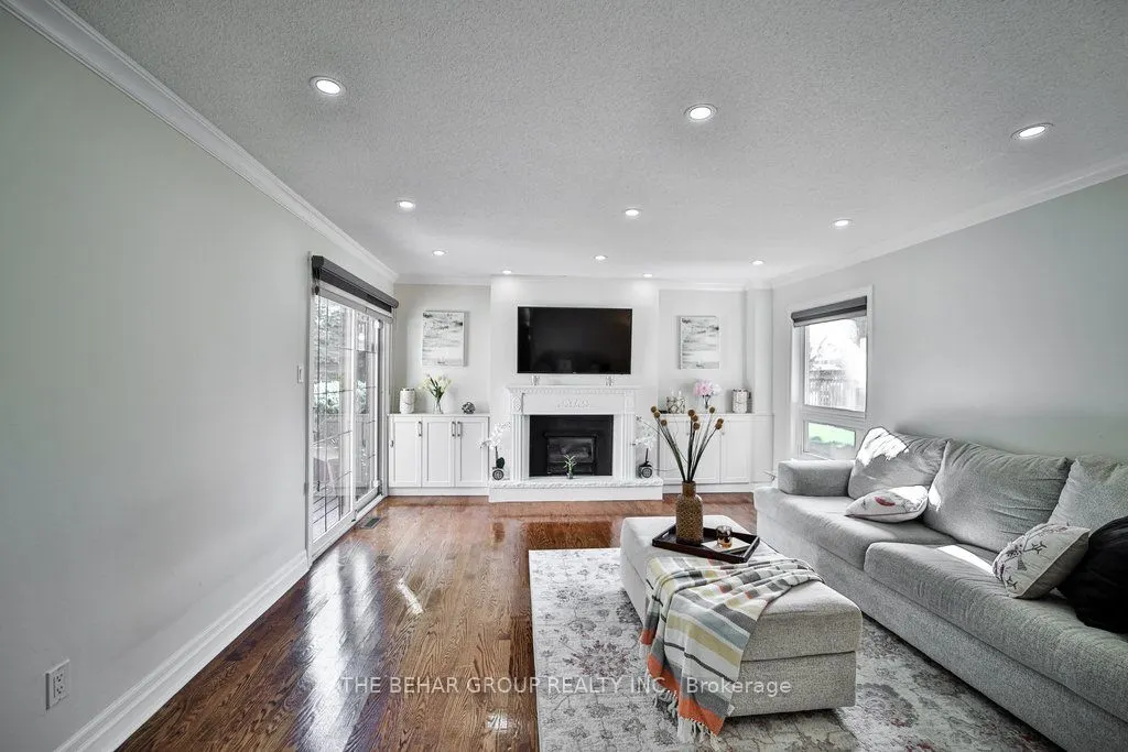 28 Ridelle Court