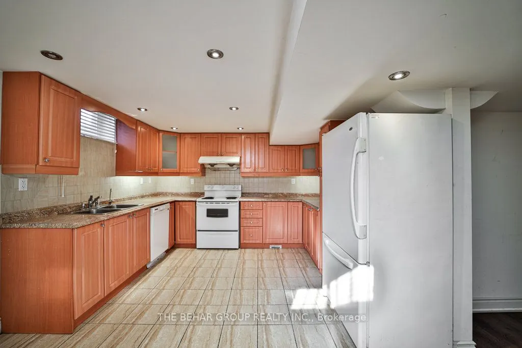 28 Ridelle Court