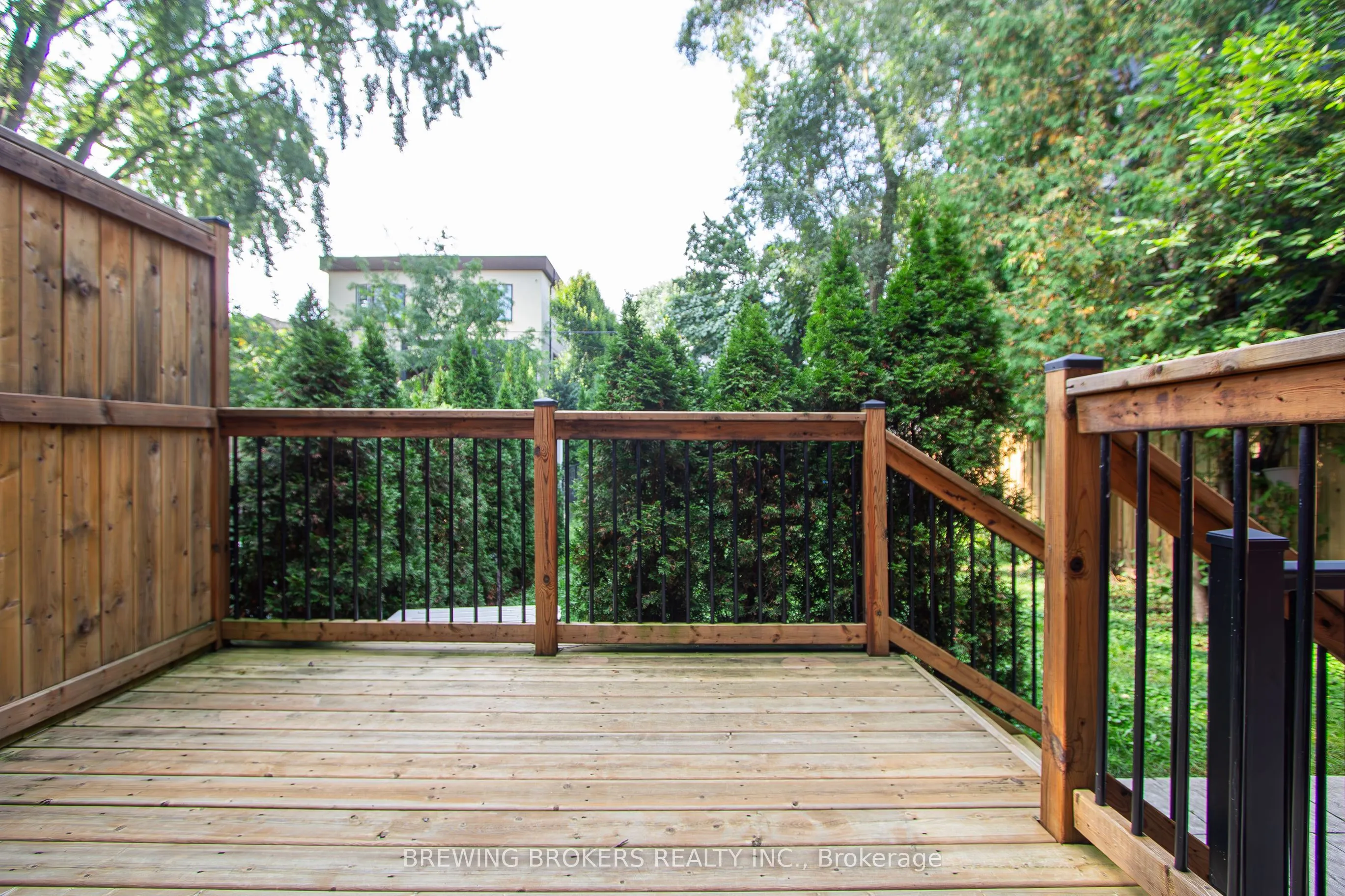 34B Pine Avenue N