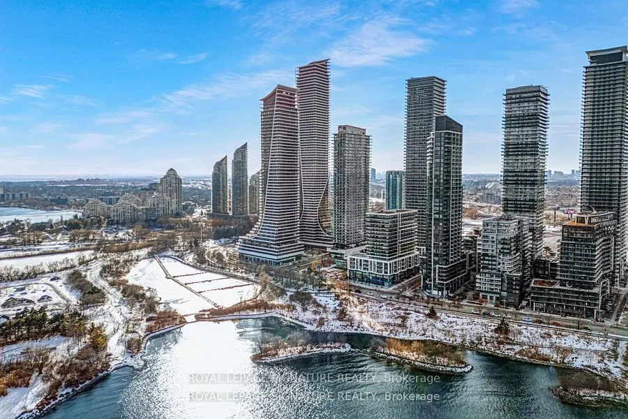30 Shore Breeze Drive, #4211
